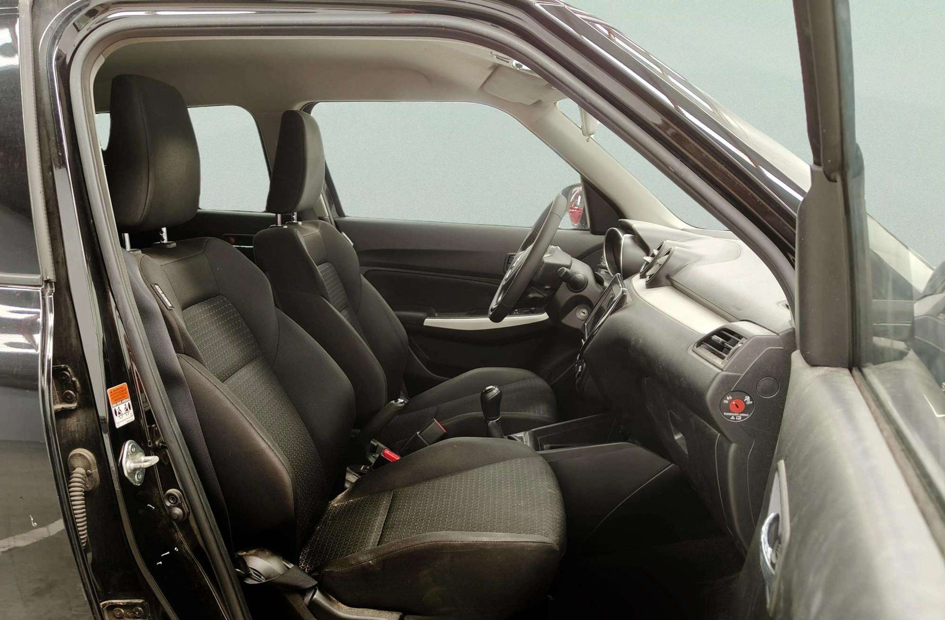 Suzuki Swift 1.2 GLE Mild Hybrid - foto 19