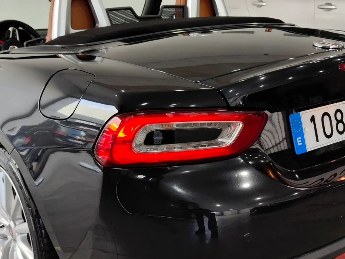 Foto Fiat 124 Spider Fiat 124 Spider 1.4 Multiair Cabrio Lusso (140 CV)