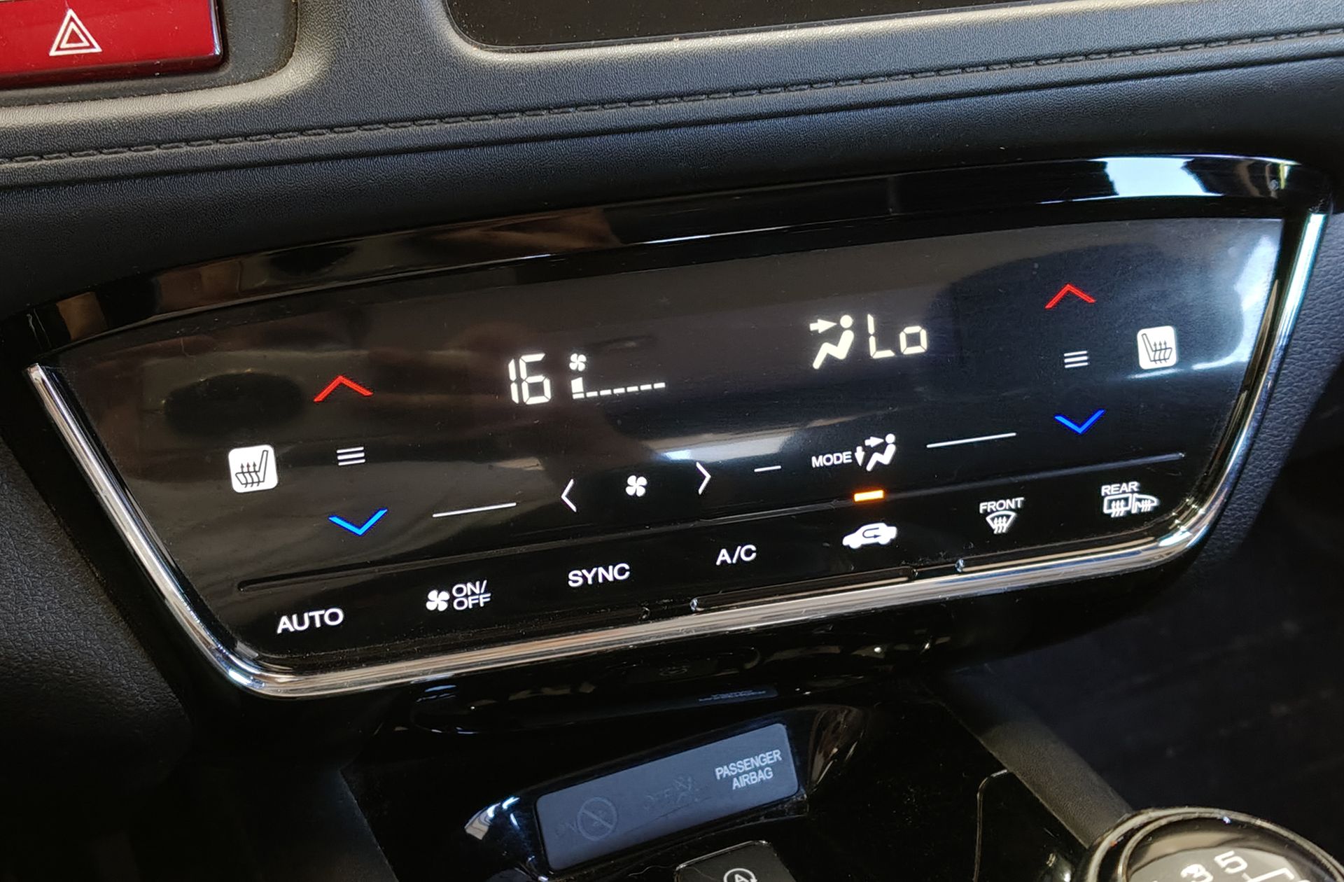 Honda HR-V 1.6 i-DTEC Elegance Navi - foto 28