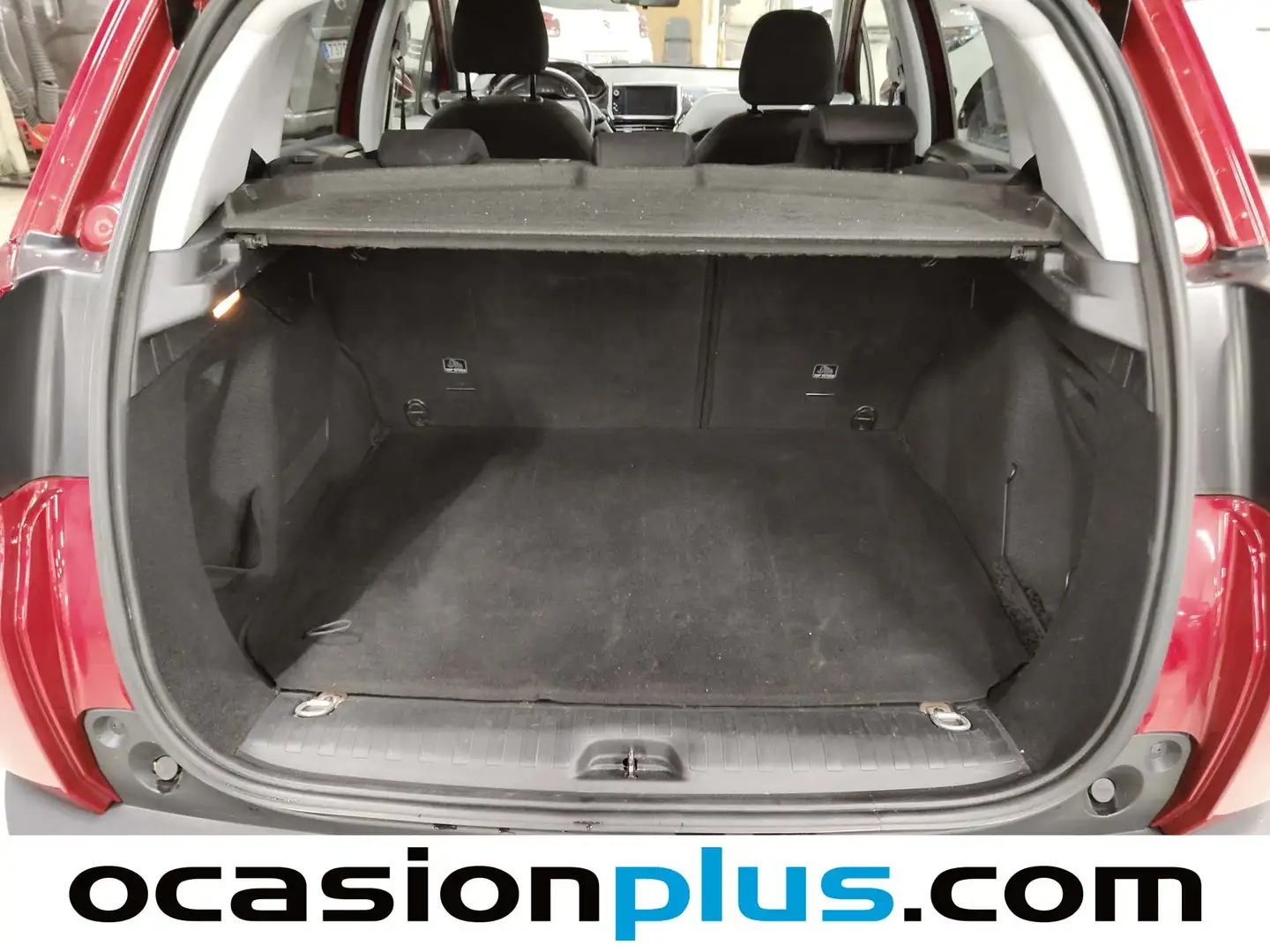 Foto Peugeot 2008 Peugeot 2008 PureTech Signature  (82 CV)