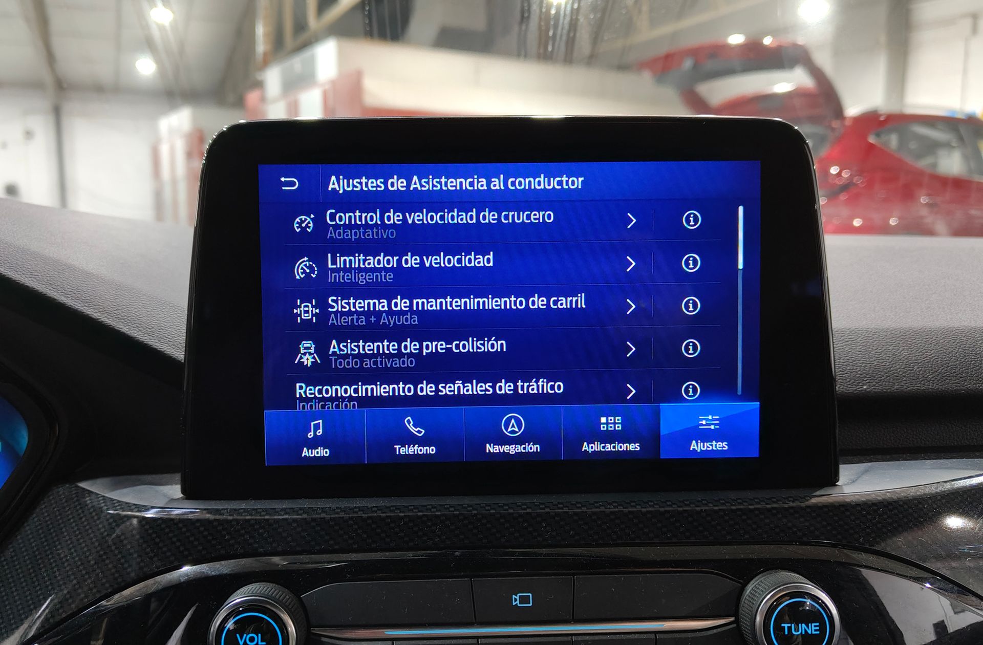 Ford Kuga 2.5 Duratec PHEV ST-Line - foto 29