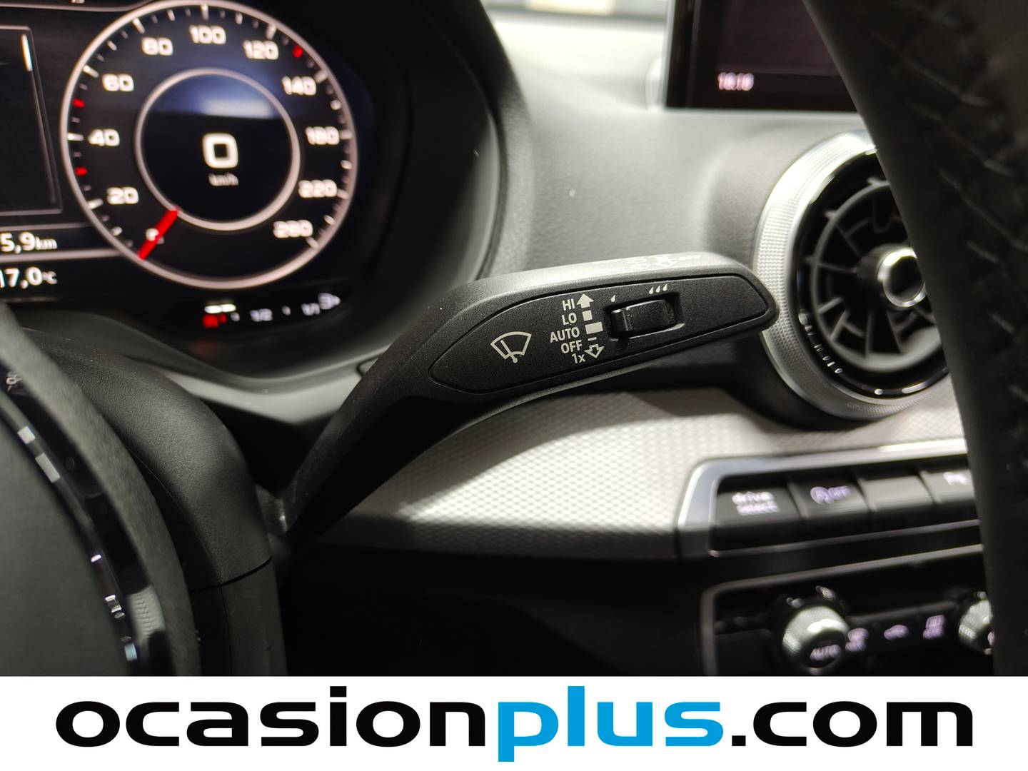 Foto Audi Q2 Audi Q2 S line 30 TFSI 81 kW (110 CV)