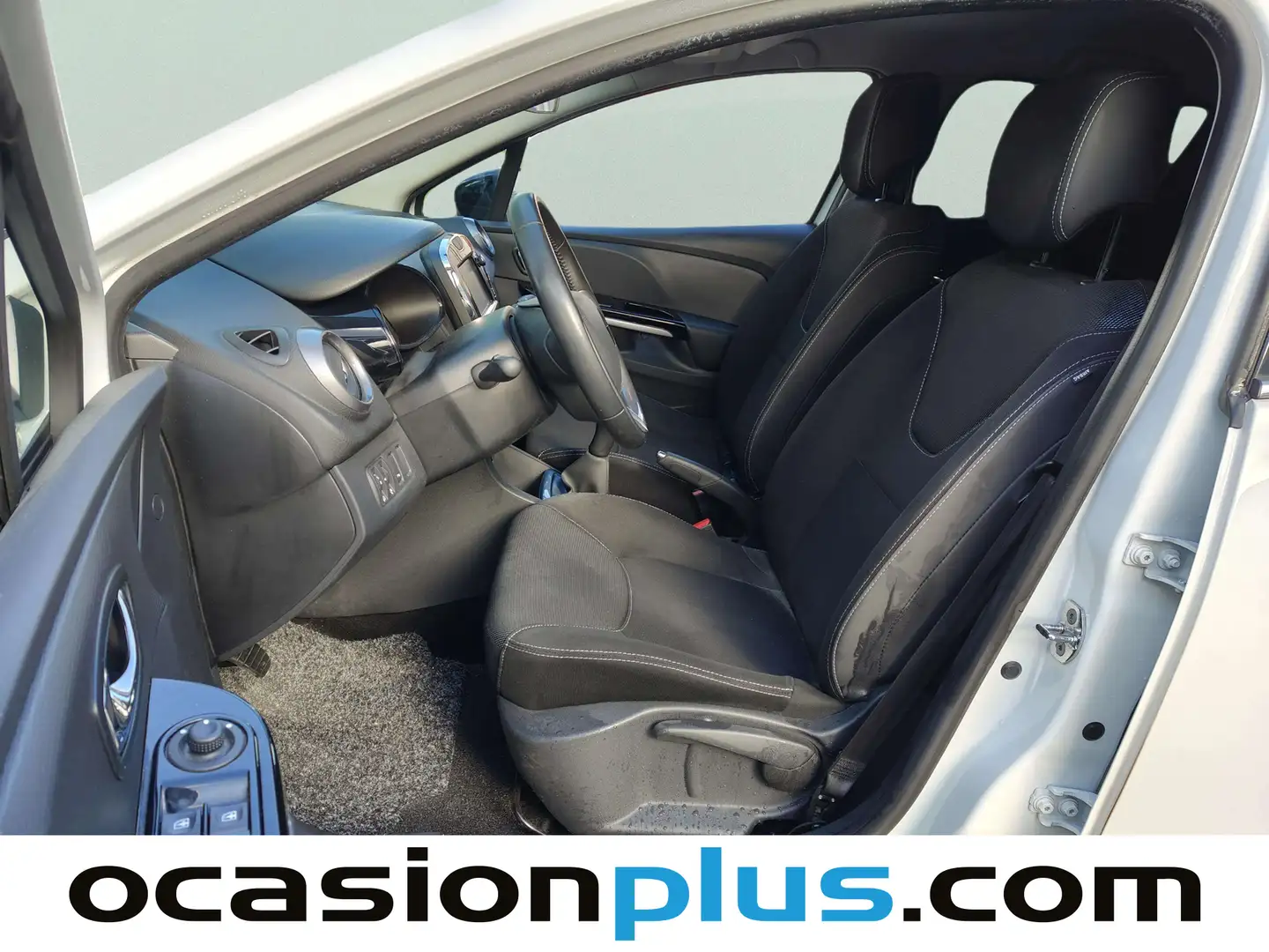 Foto Renault Clio Renault Clio Technofeel eco2 dCi (90 CV)