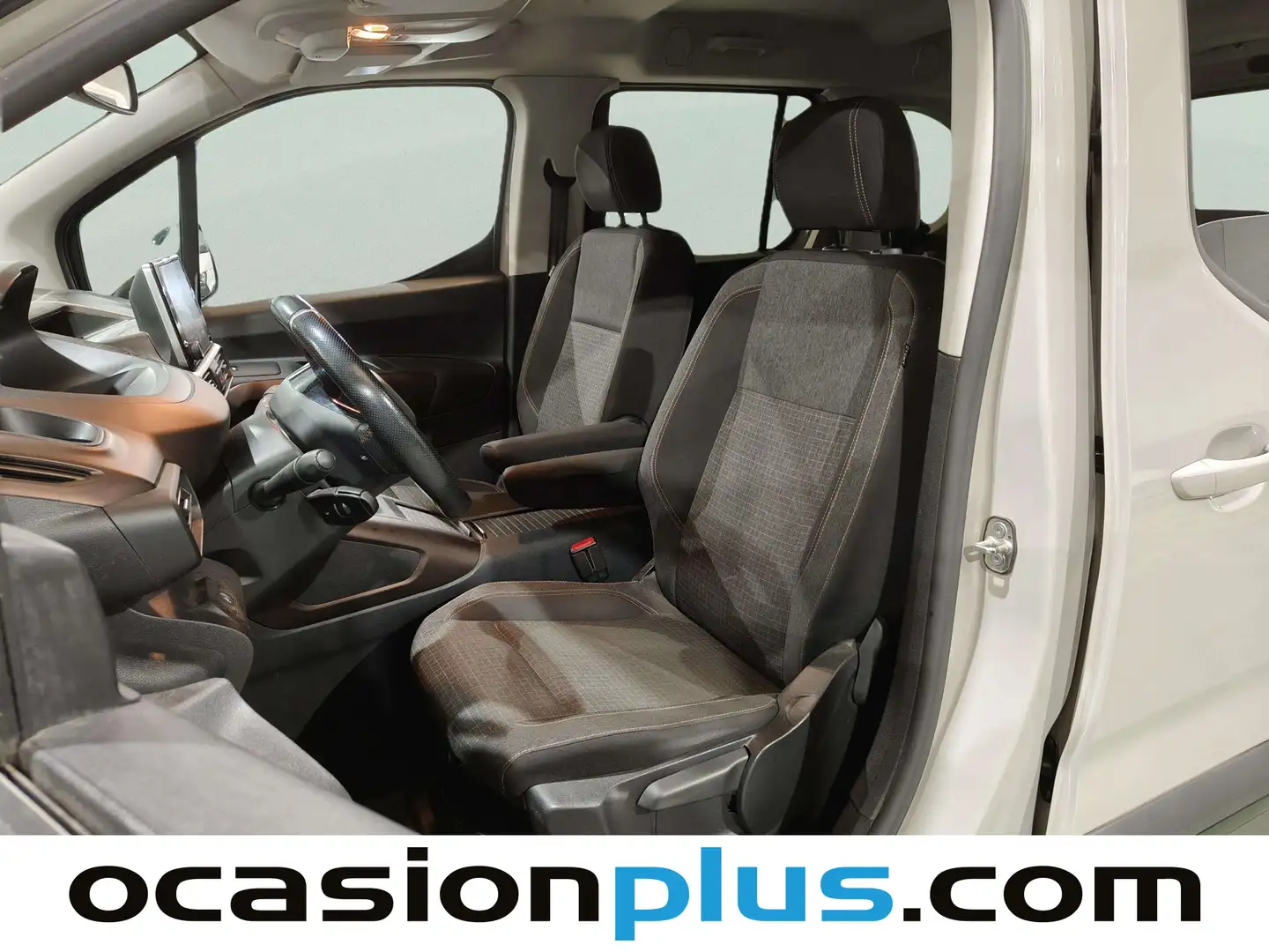 Foto Peugeot Rifter Peugeot Rifter BlueHDi 100 GT Line Standard  (100 CV)