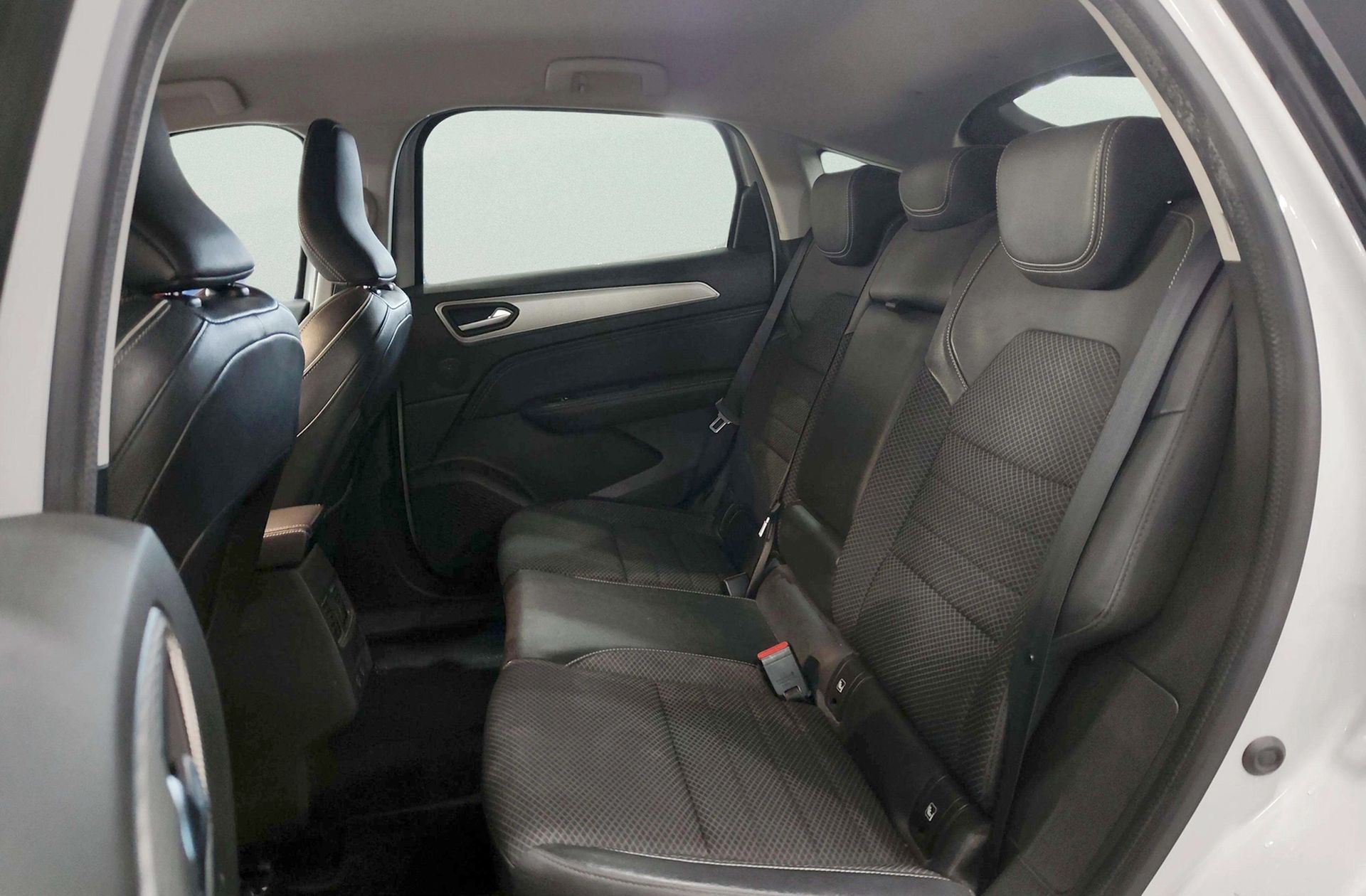 Renault Arkana Zen E-Tech Híbrido - foto 13