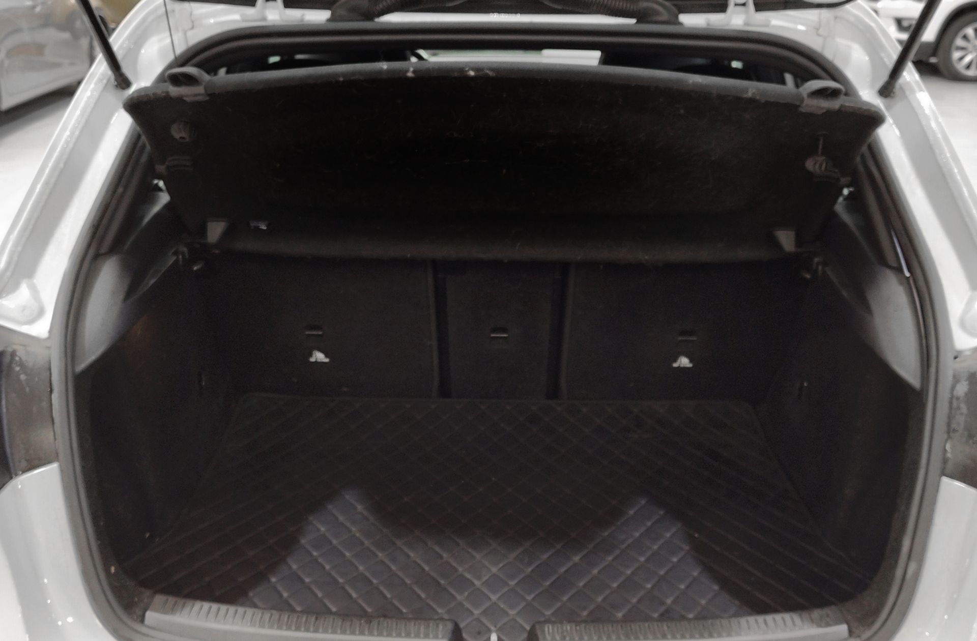 Mercedes-Benz Clase A 180 d Paquete AMG - foto 23
