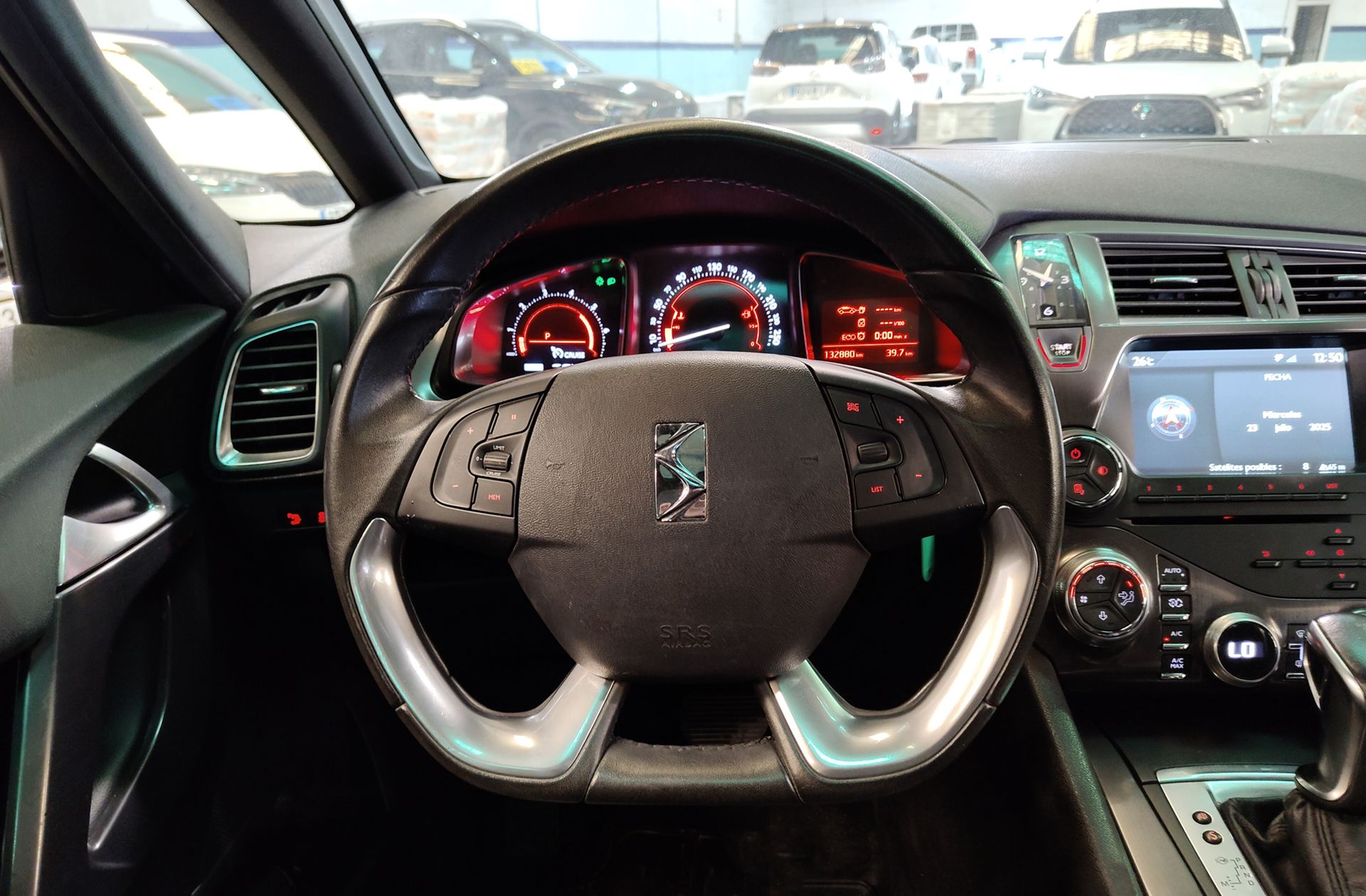 DS DS 5 BlueHDi 180 Style EAT6 - foto 24