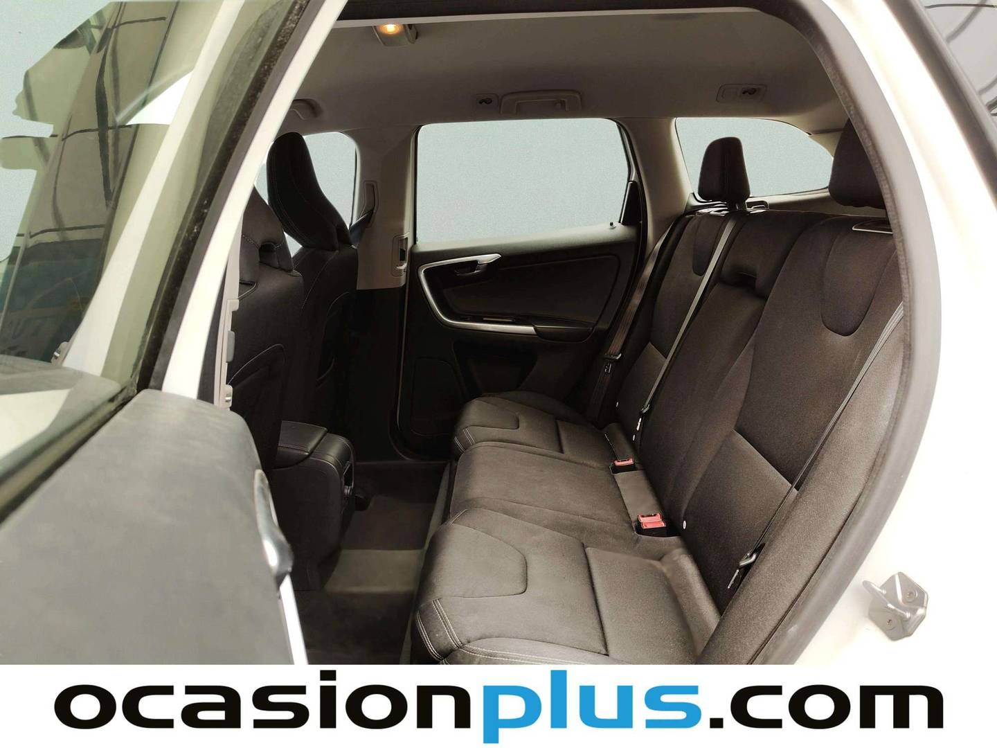 Foto asientos traseros Volvo XC60 Volvo XC60 D3 Kinetic (150 CV)