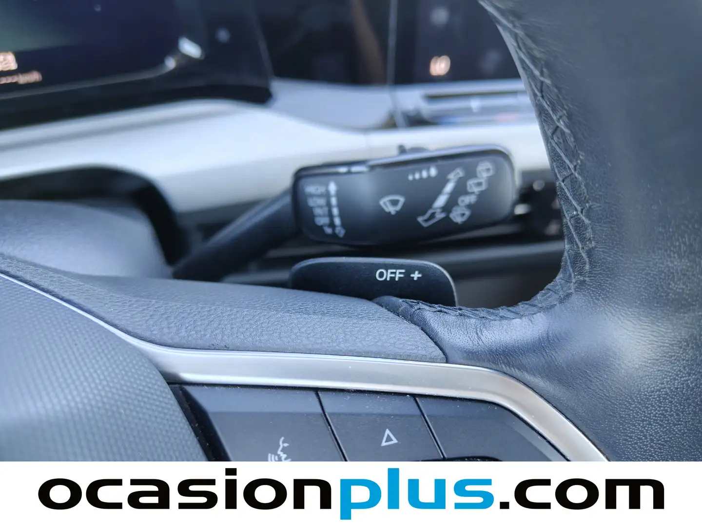 Foto Volkswagen Golf Volkswagen Golf Life 1.0 eTSI  (110 CV) DSG