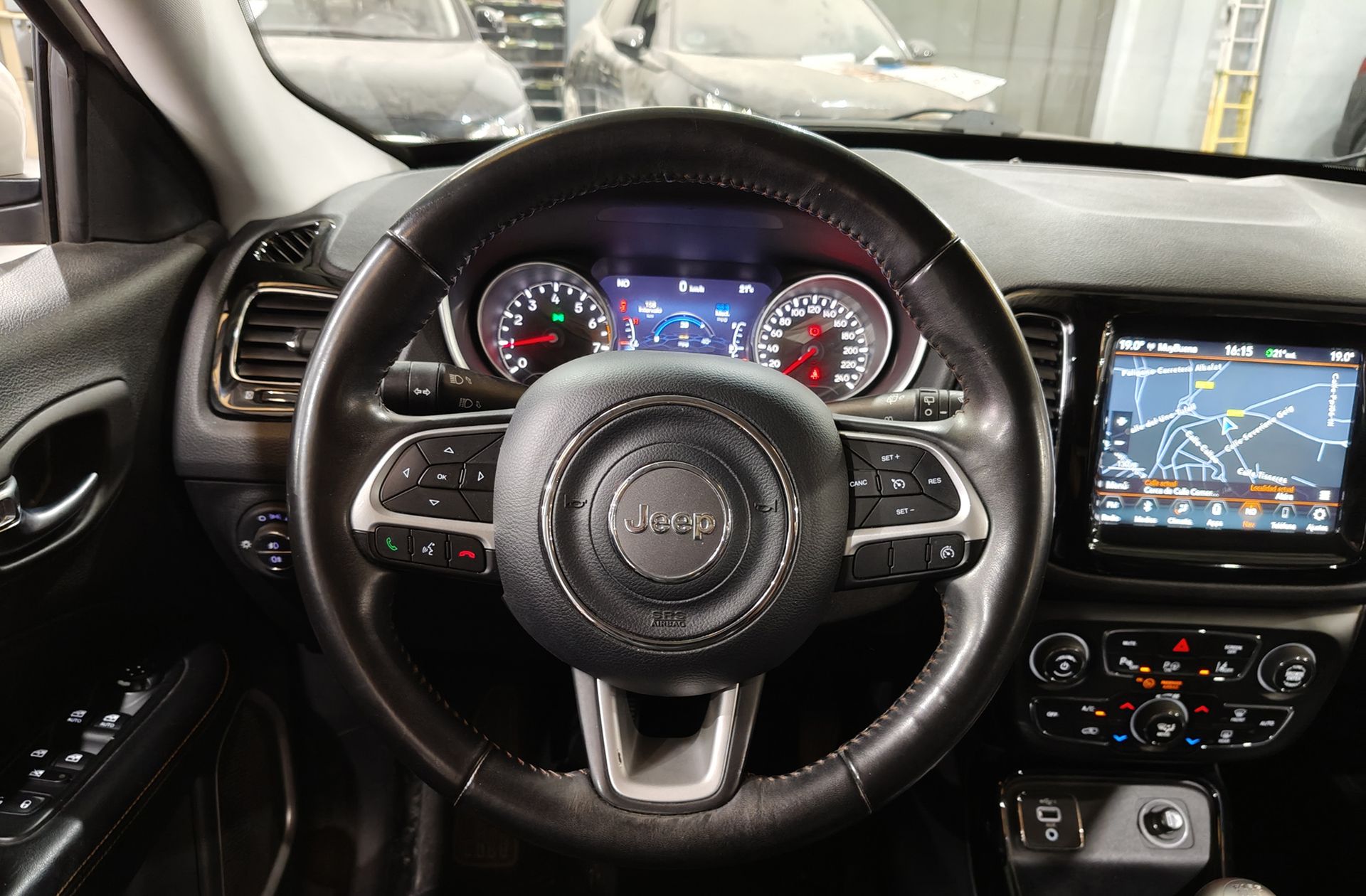 Jeep Compass 1.4 MultiAir Limited 4x2 - foto 23
