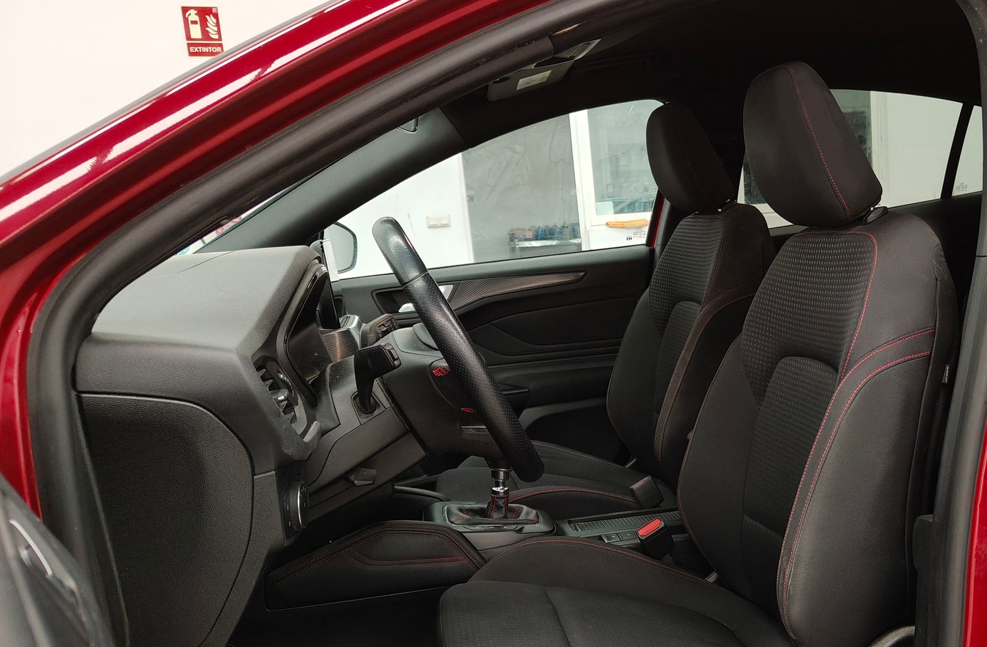 Ford Focus 1.0 EcoBoost ST-Line - foto 11