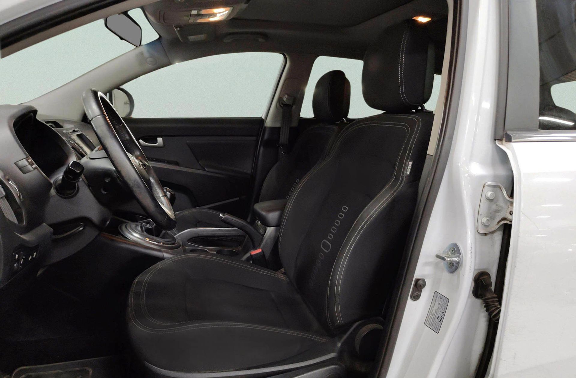 Kia Sportage 1.7 CRDi VGT Drive 4x2 - foto 11