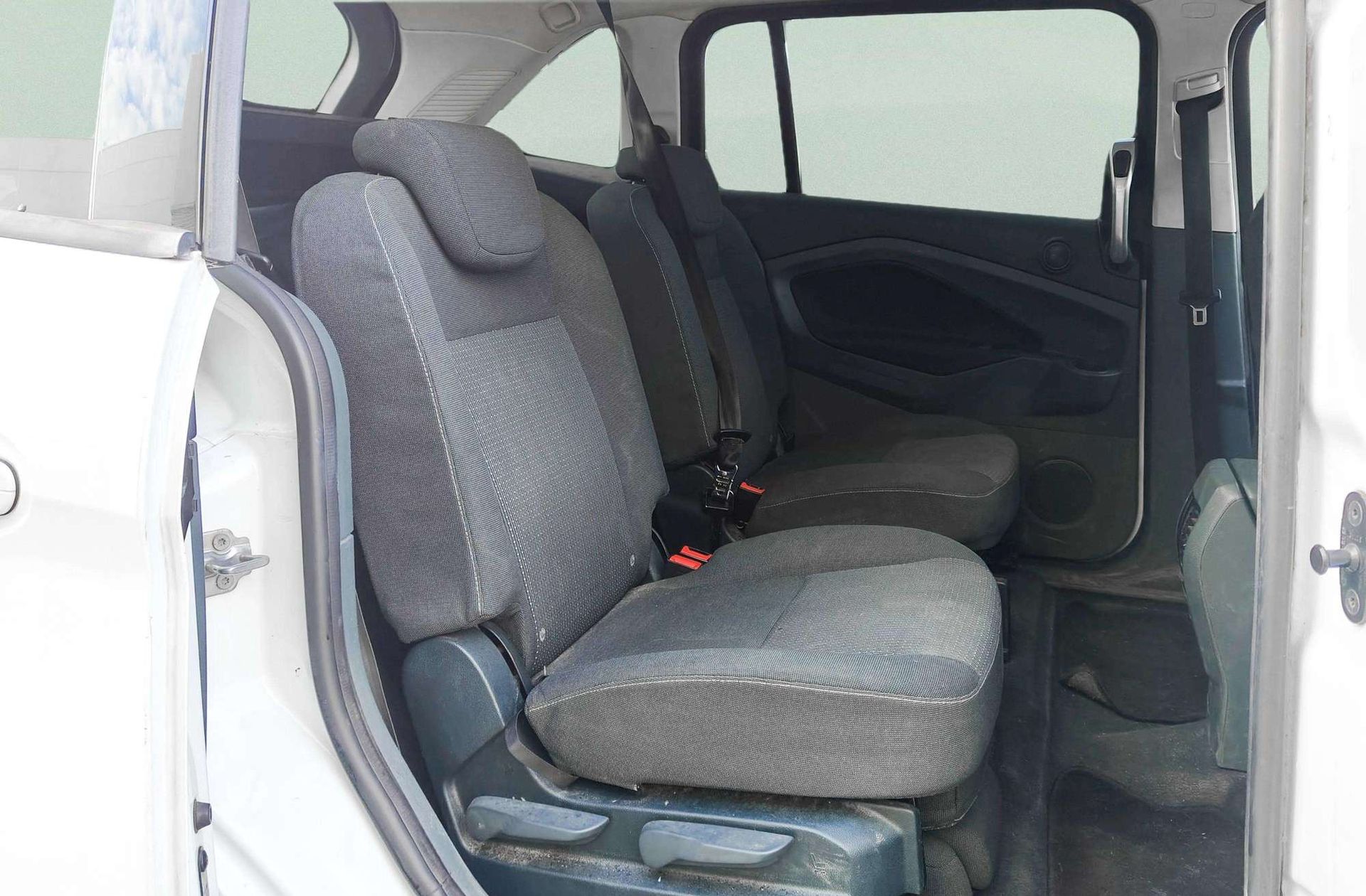 Ford Grand C-Max 1.0 EcoBoost 125 Start-Stop Trend - foto 18