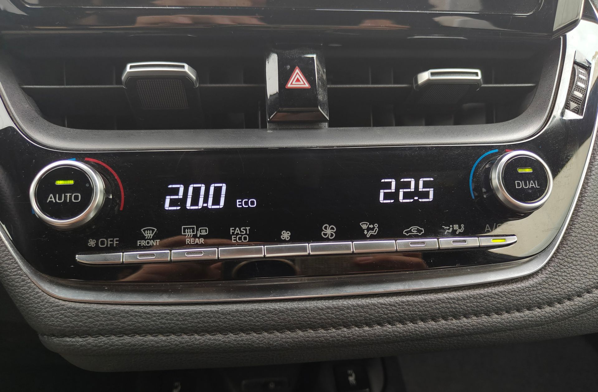 Toyota Corolla 180H GR-Sport E-CVT - foto 36