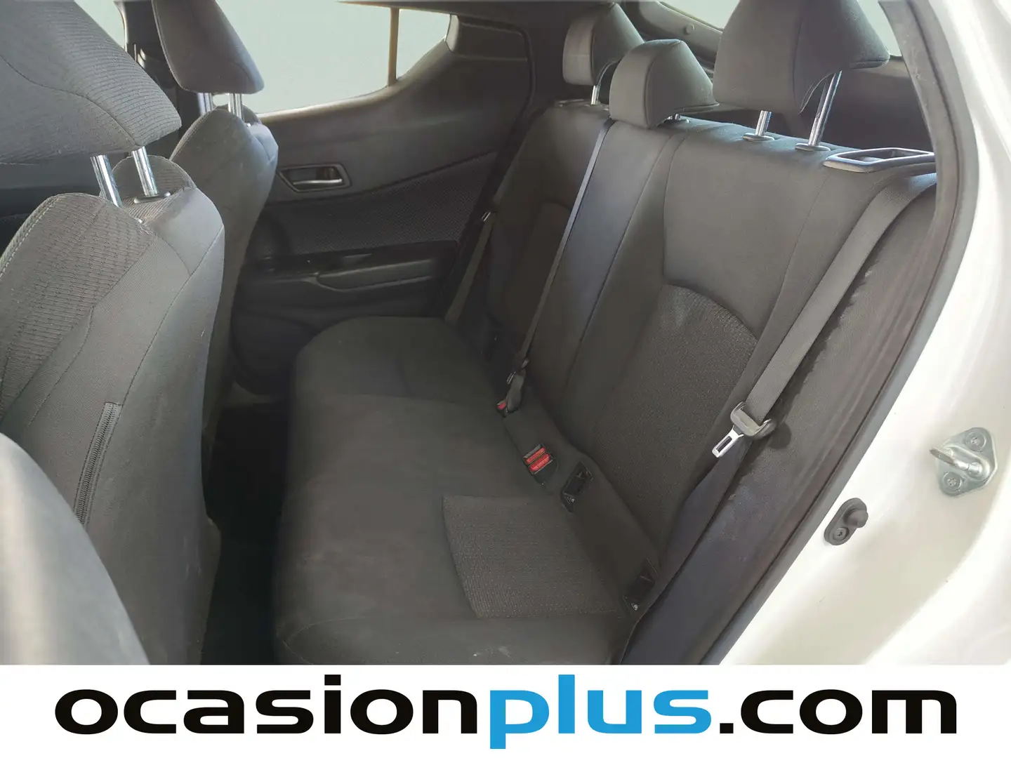 Foto Toyota C-HR Toyota C-HR 1.8 125H Active  (122 CV)