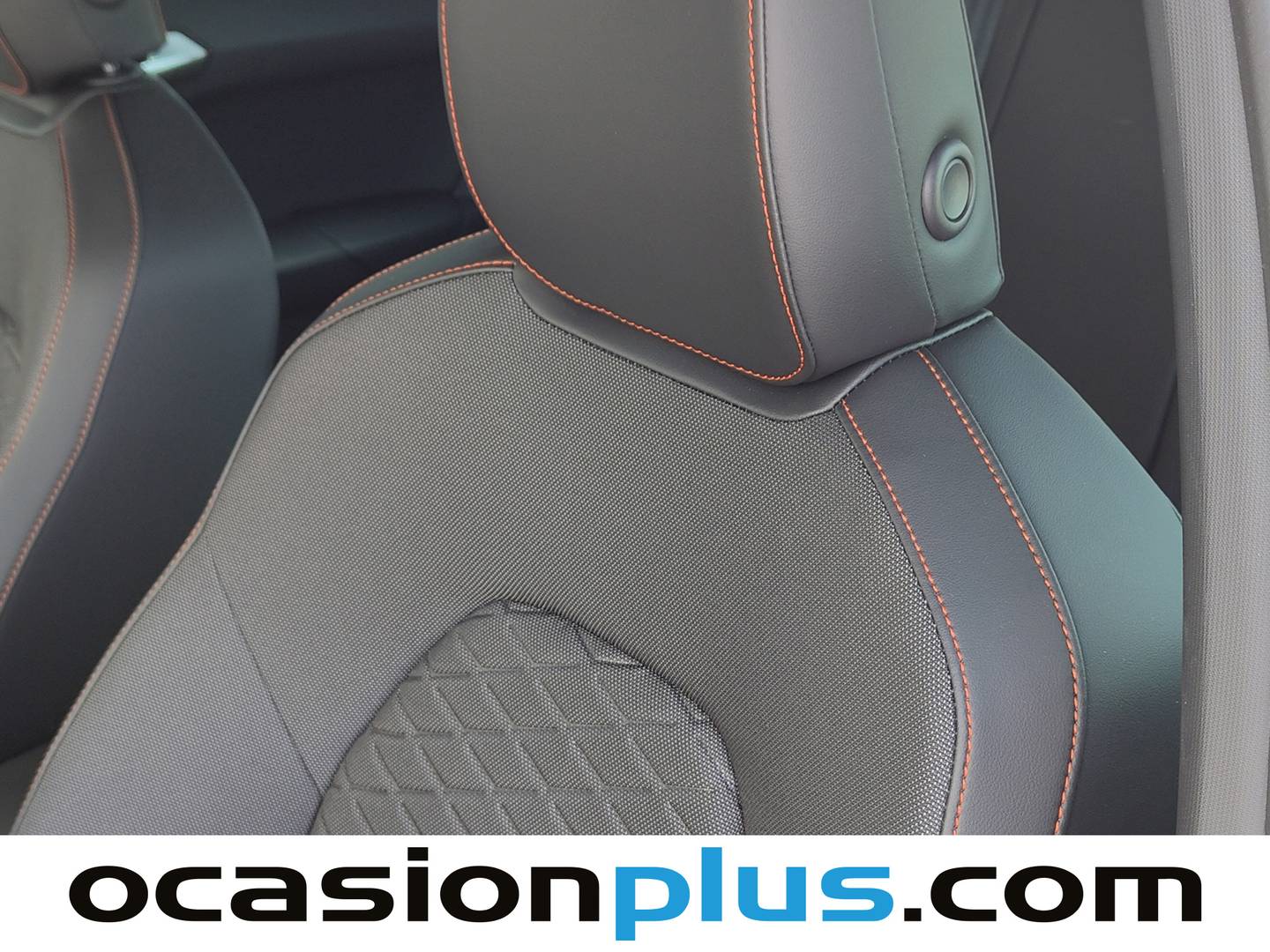 Extras y acabados del Seat León Seat León León 1.5 TSI S&S FR Special Edition (150 CV)