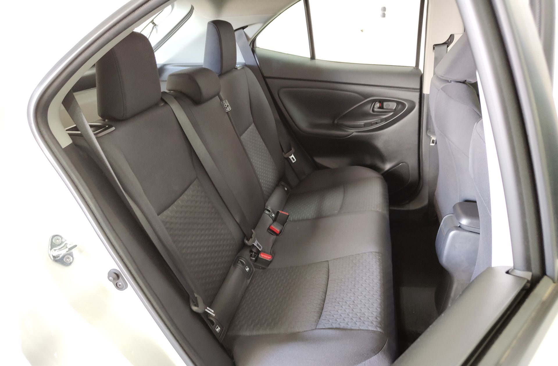 Toyota Yaris Cross 120H Business Plus - foto 15