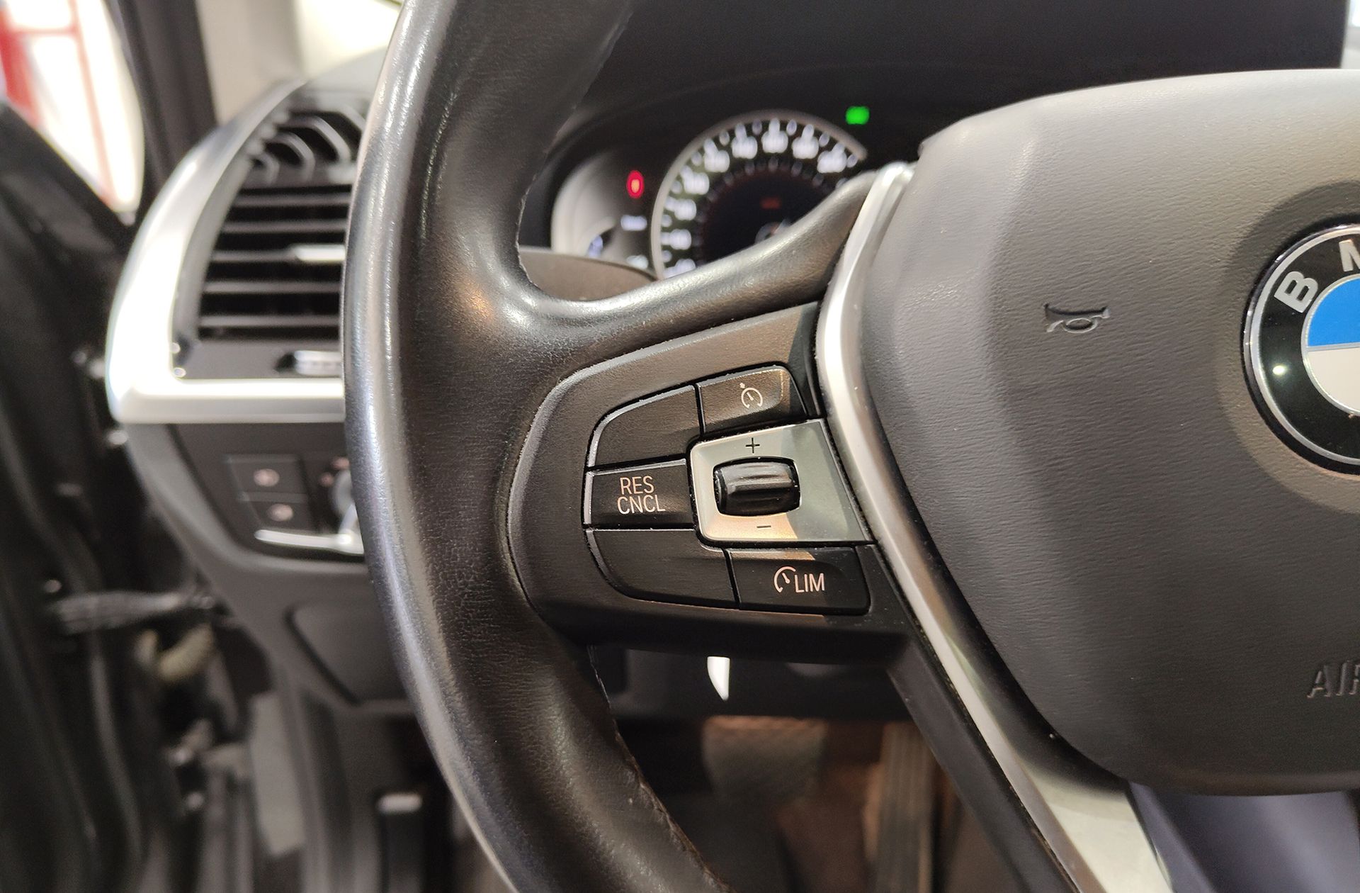 BMW X3 xDrive20d - foto 31
