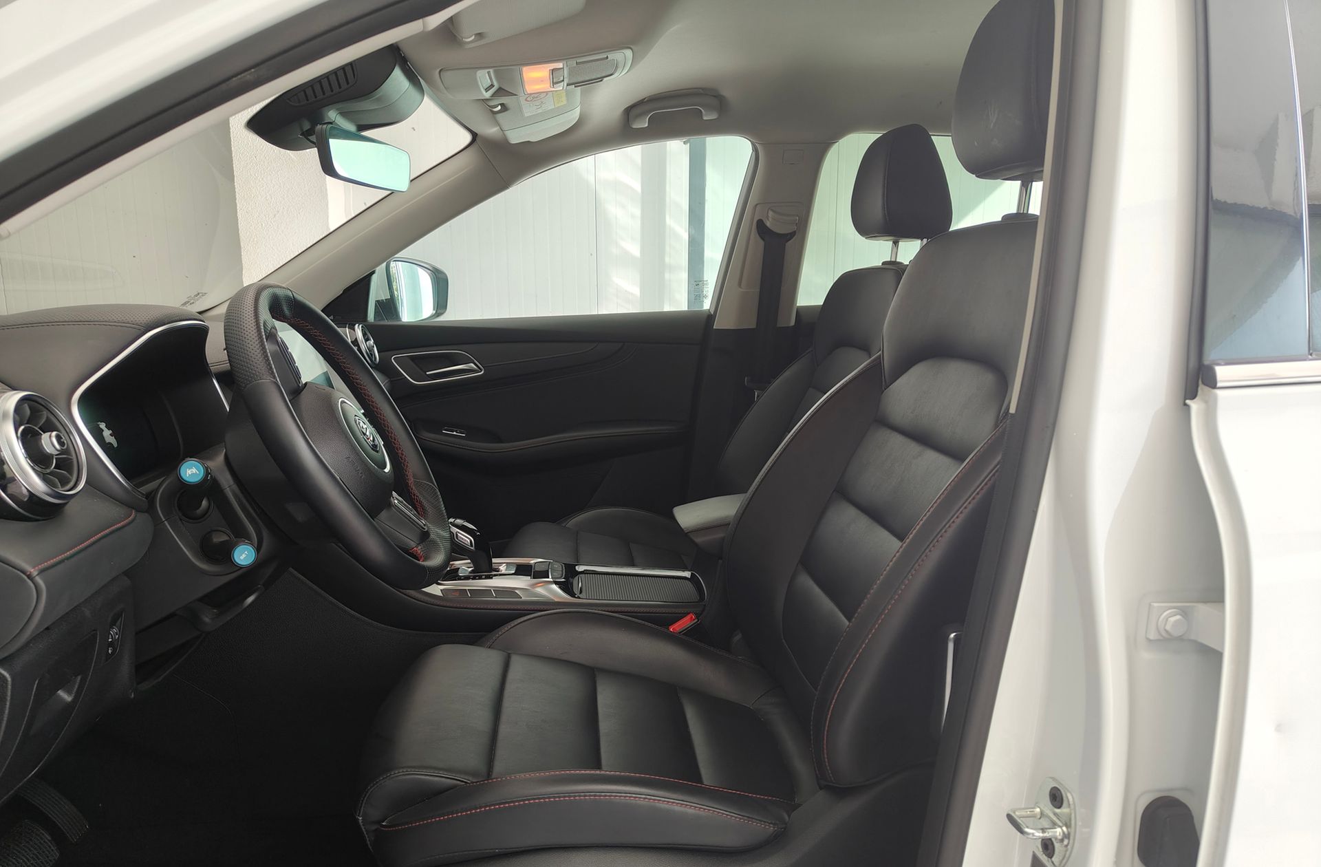 MG HS 1.5 Turbo GDI Comfort DCT - foto 9