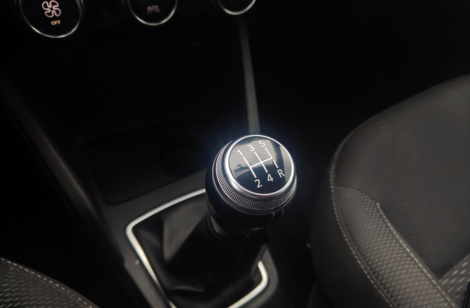 Dacia Duster Essential TCe 4x2 - foto 5