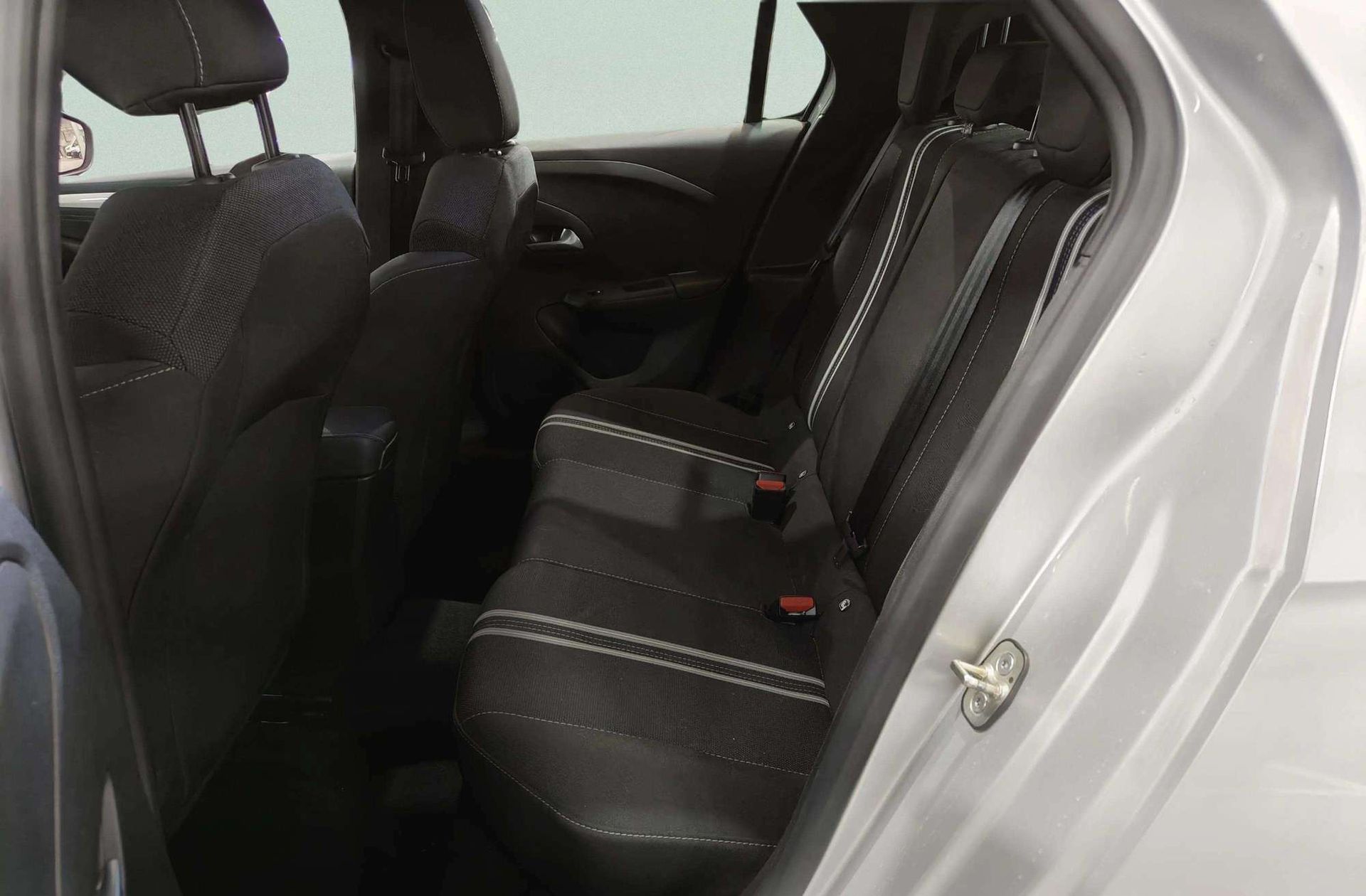 Opel Corsa 1.2T XHL GS - foto 11