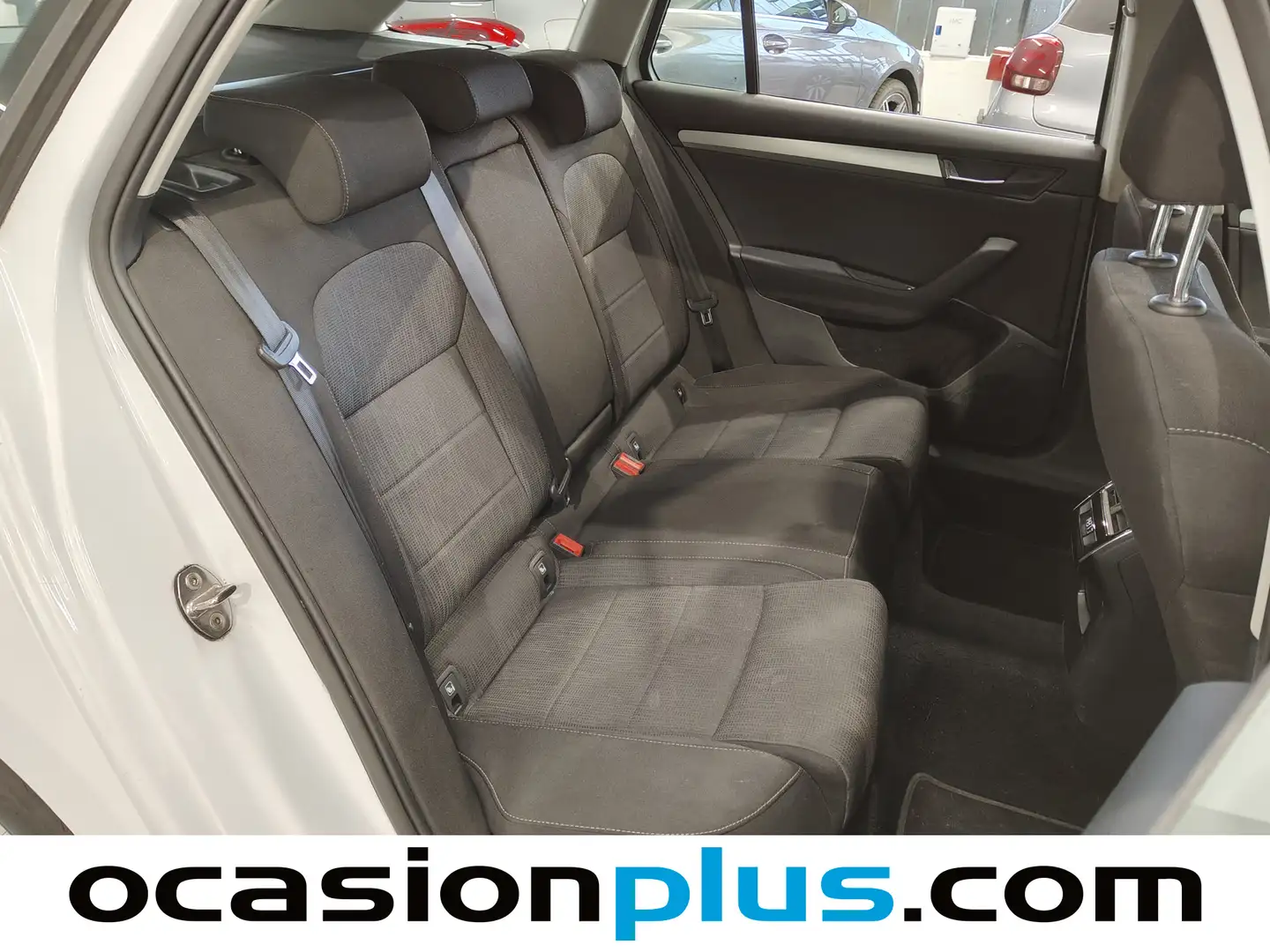 Foto Skoda Superb Skoda Superb Combi 2.0 TDI Ambition (150 CV)