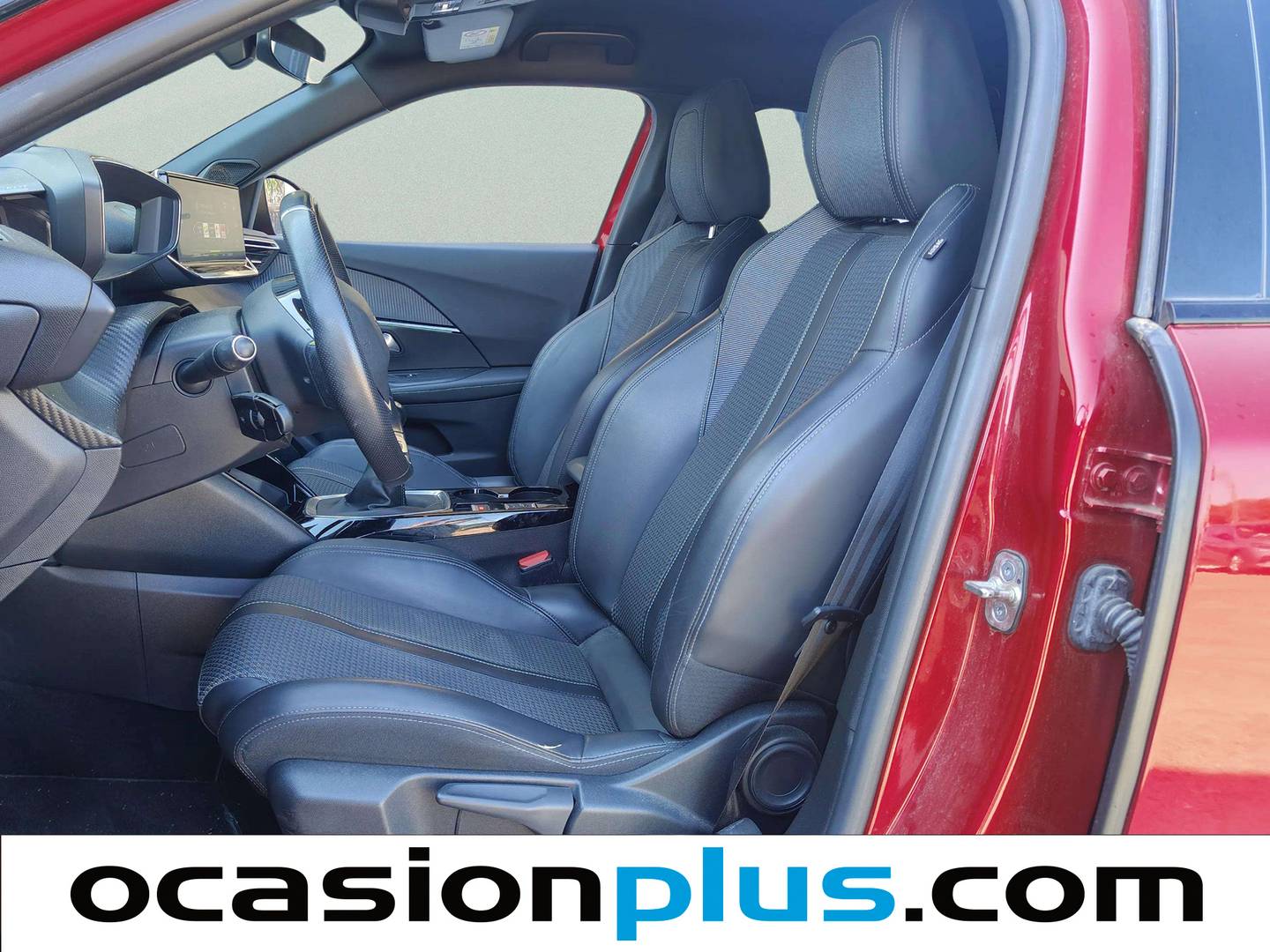 Foto asientos delanteros Peugeot 2008 Peugeot 2008 PureTech 130 GT Line (130 CV)