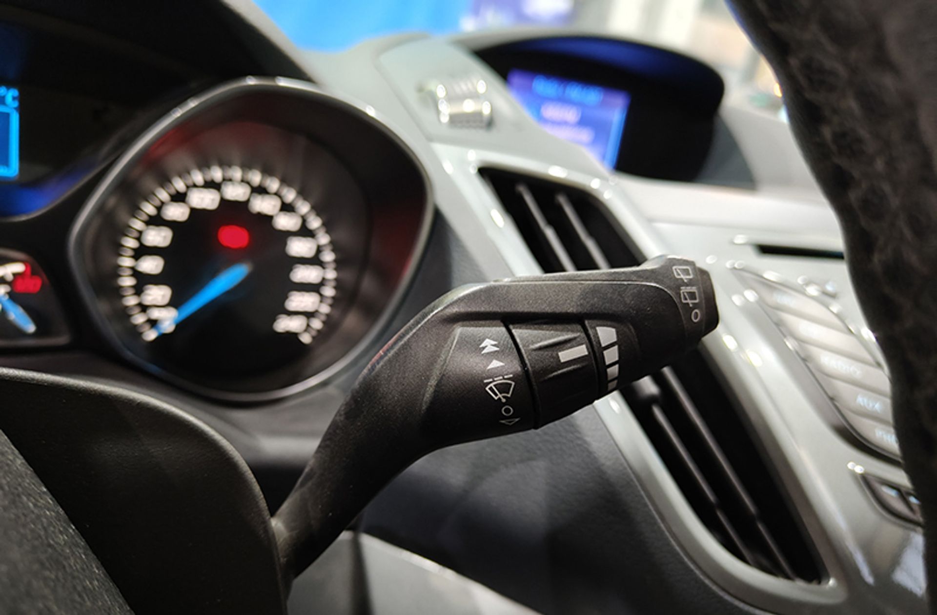Ford C-Max 1.0 EcoBoost Titanium - foto 30