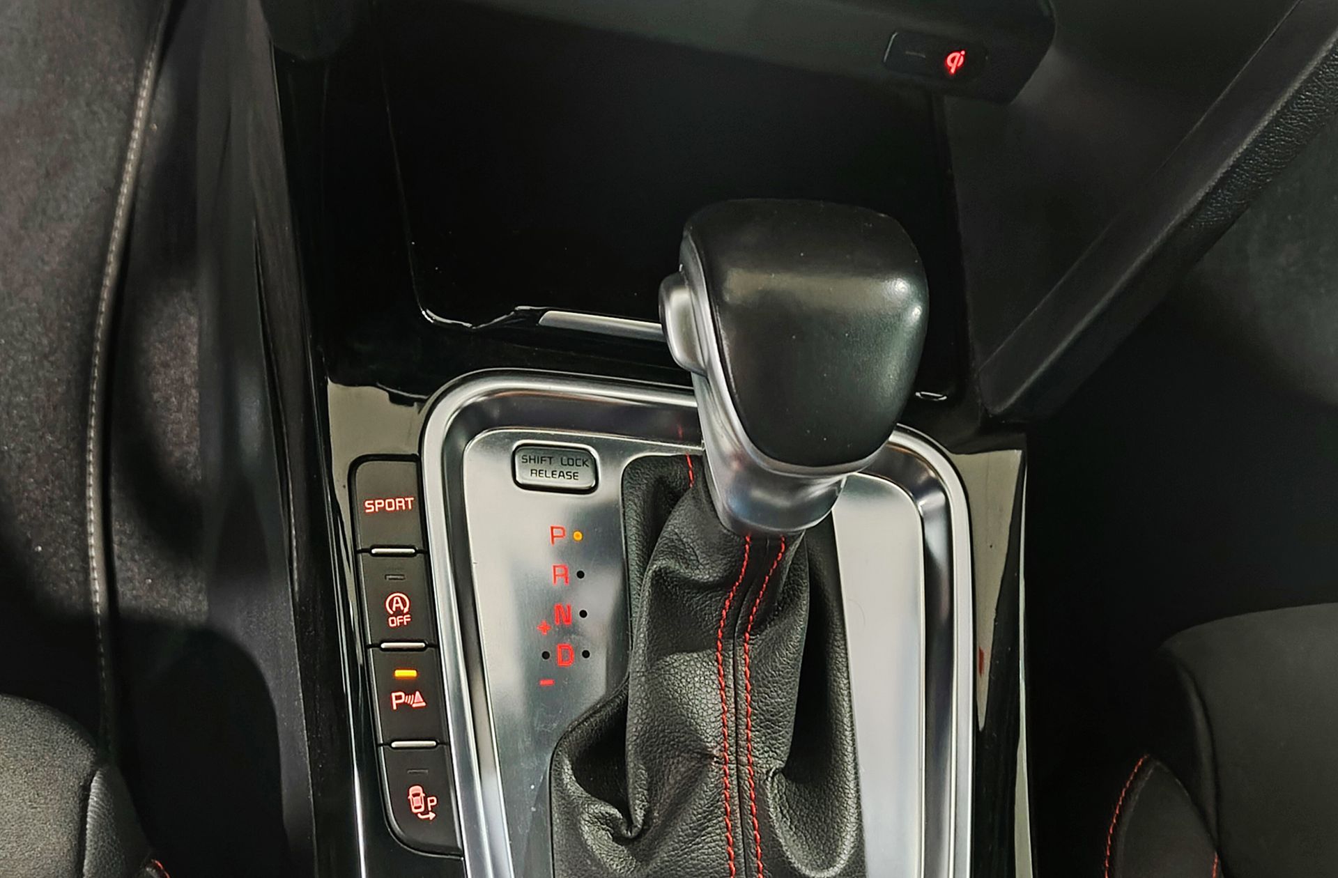 Kia ProCeed 1.6 T-GDi GT DCT - foto 5
