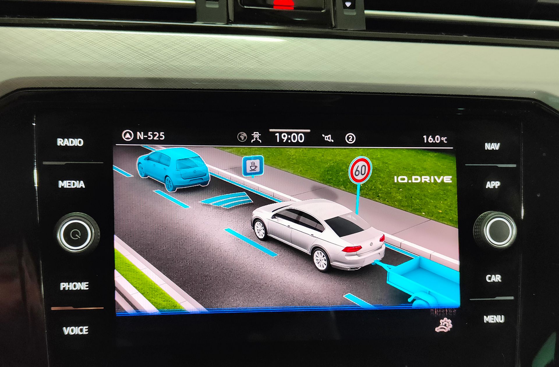 Volkswagen Passat 2.0 TDI DSG - foto 10