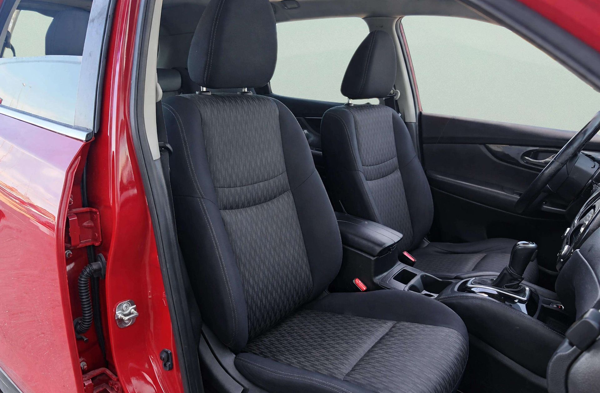 Nissan X-Trail dCi 130 N-Connecta Xtronic - foto 17