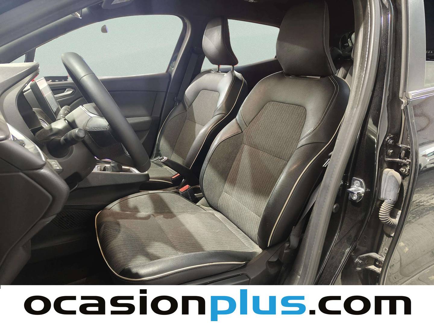 Foto asientos delanteros Renault Clio Renault Clio Zen TCe (90 CV)