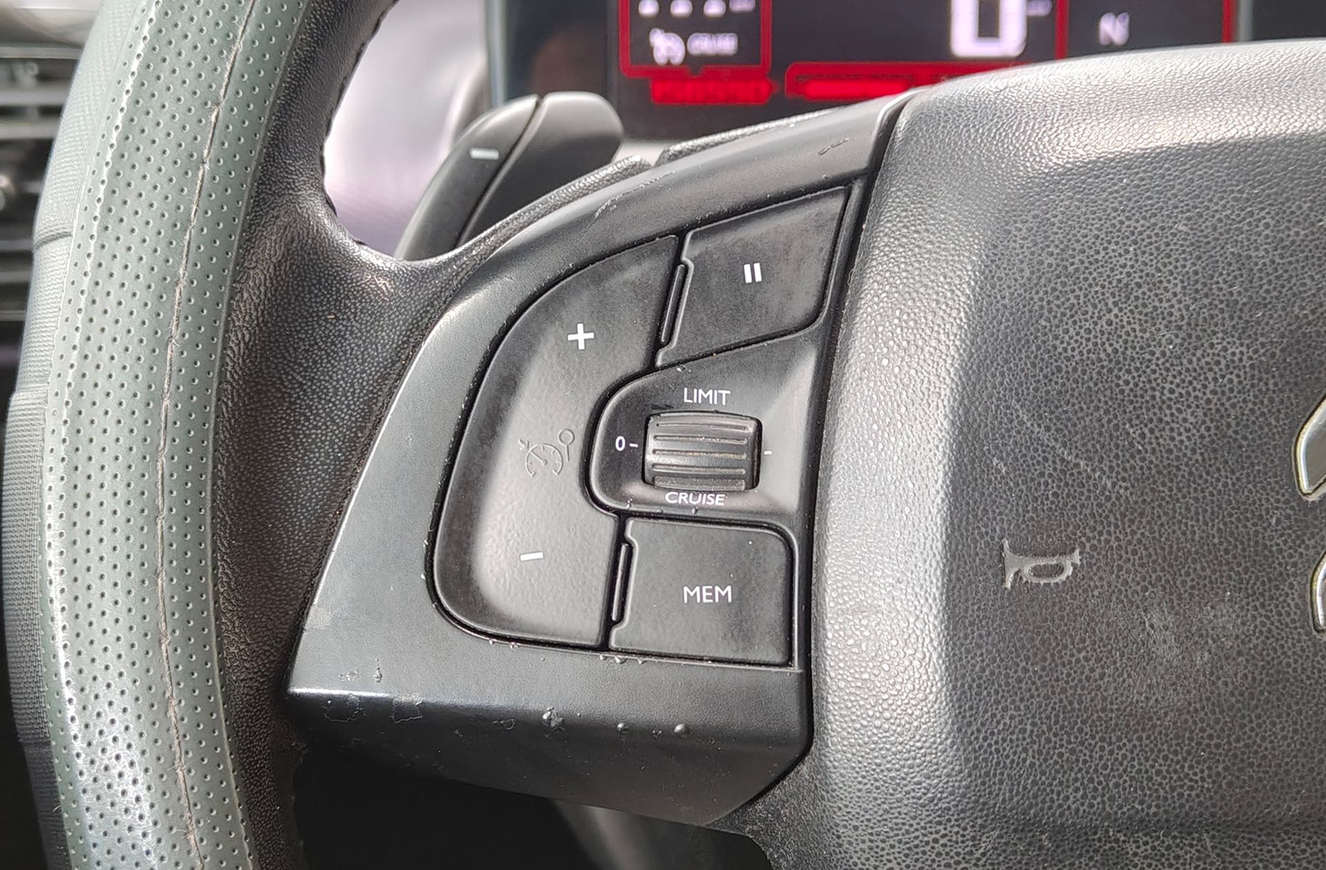 Citroën C4 Cactus e-HDI 92 Shine ETG6 - foto 23