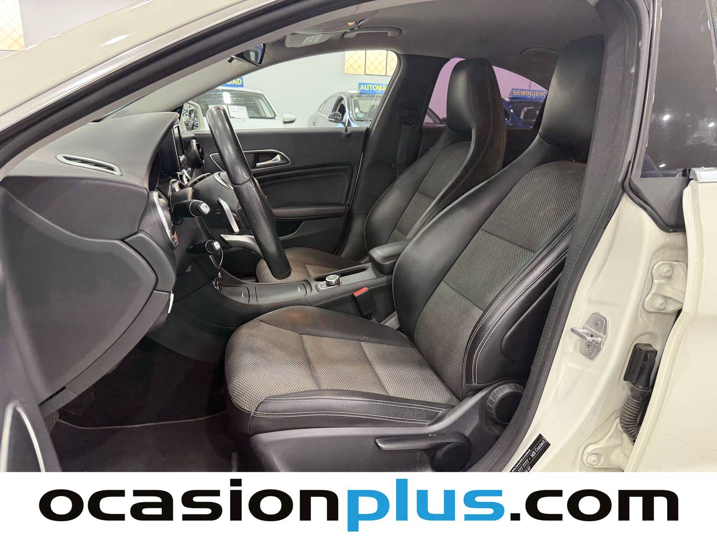 Foto asientos delanteros Mercedes CLA Mercedes CLA 220 CDI (170 CV)