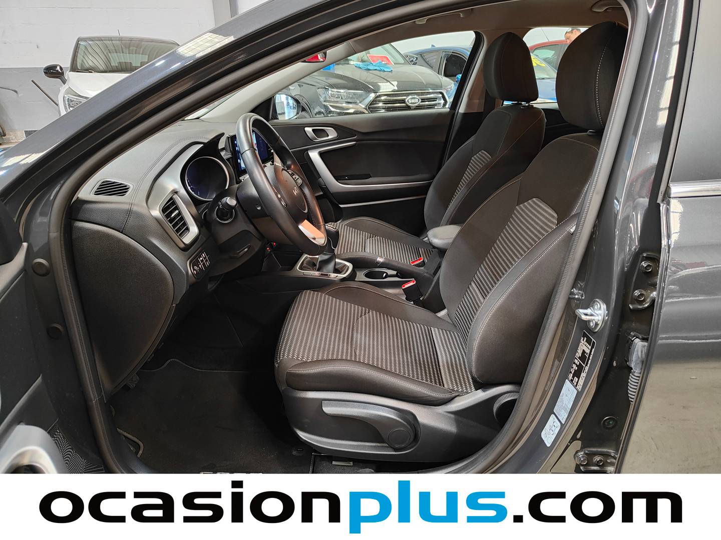 Foto asientos delanteros KIA Ceed KIA Ceed 1.0 T-GDI Drive (100 CV)