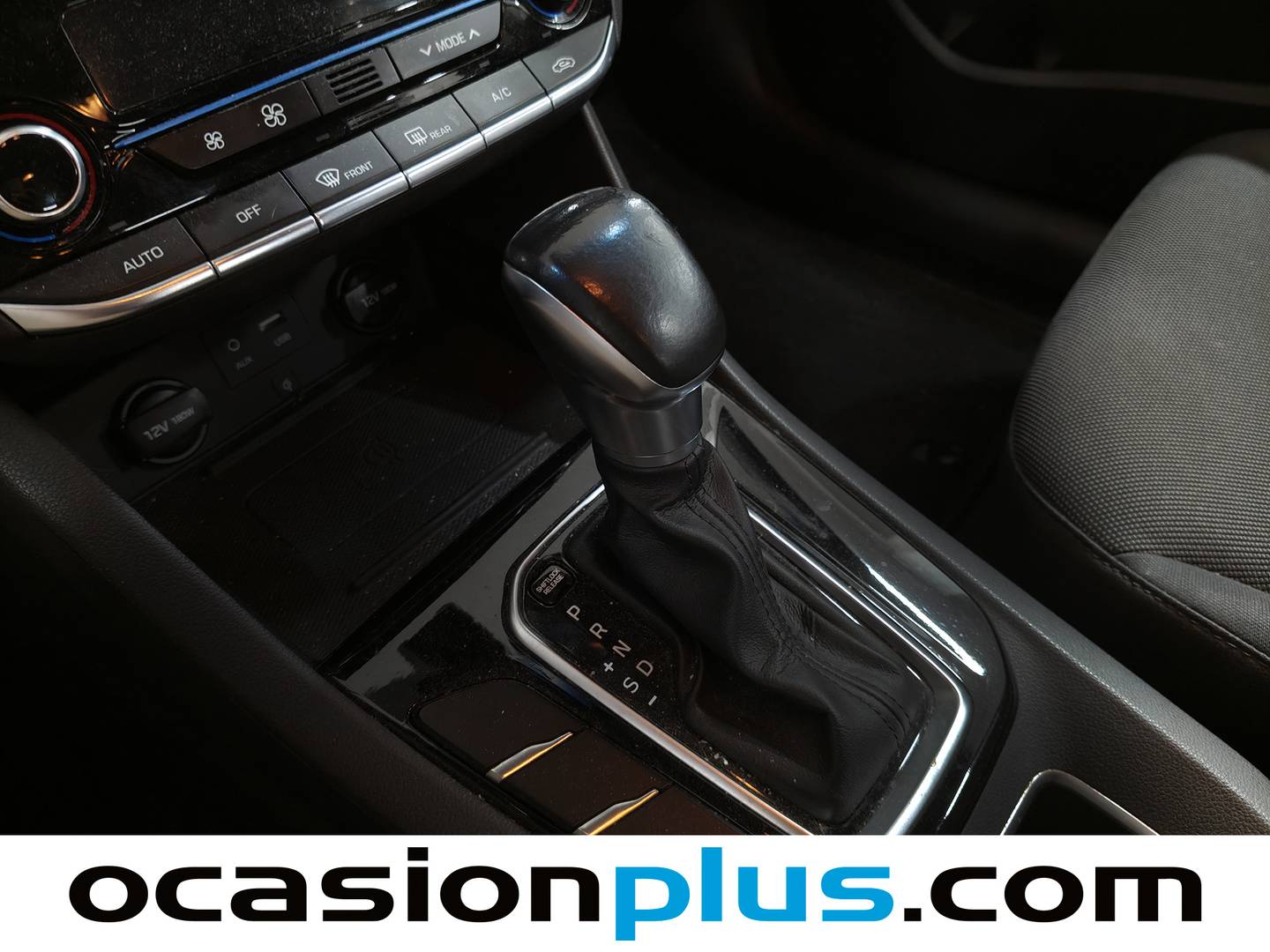 Hyundai IONIQ Hyundai Ioniq 1.6 GDI PHEV Tecno DCT (141 CV) de segunda mano