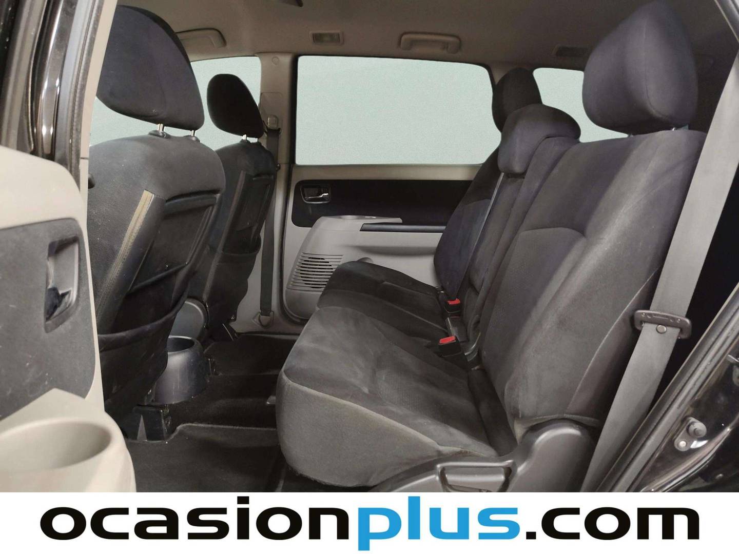 Fotos maletero Mitsubishi Grandis Mitsubishi Grandis 2.0 DI-D Challenge (136 CV)