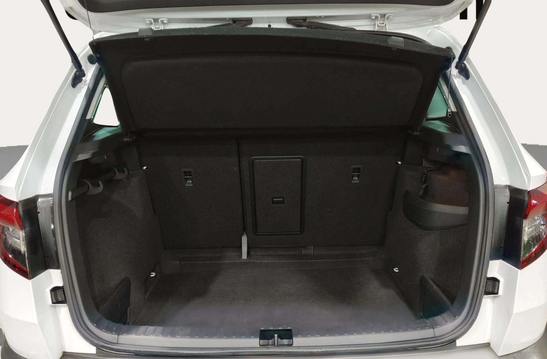 Škoda Karoq 1.6 TDI Ambition - foto 18