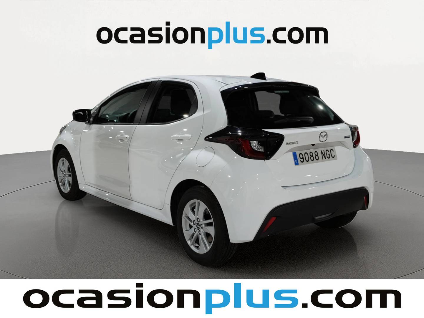 Foto trasera Mazda Mazda2 Mazda Mazda 2 Mazda 2 1.5 Hybrid Center-Line CVT (116 CV) izquierda