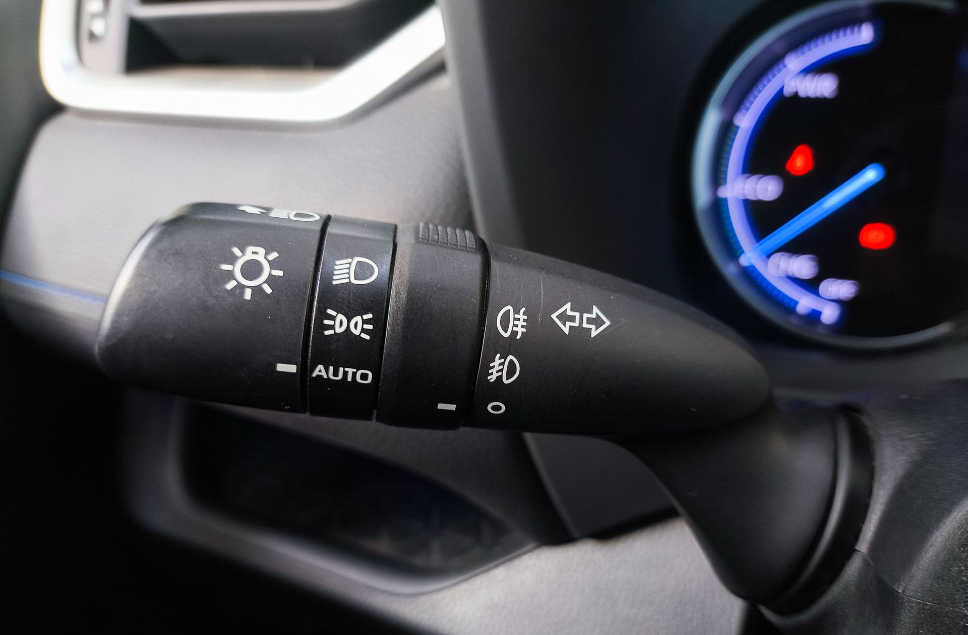 Toyota RAV4 2.5l Hybrid Feel! 4WD - foto 28