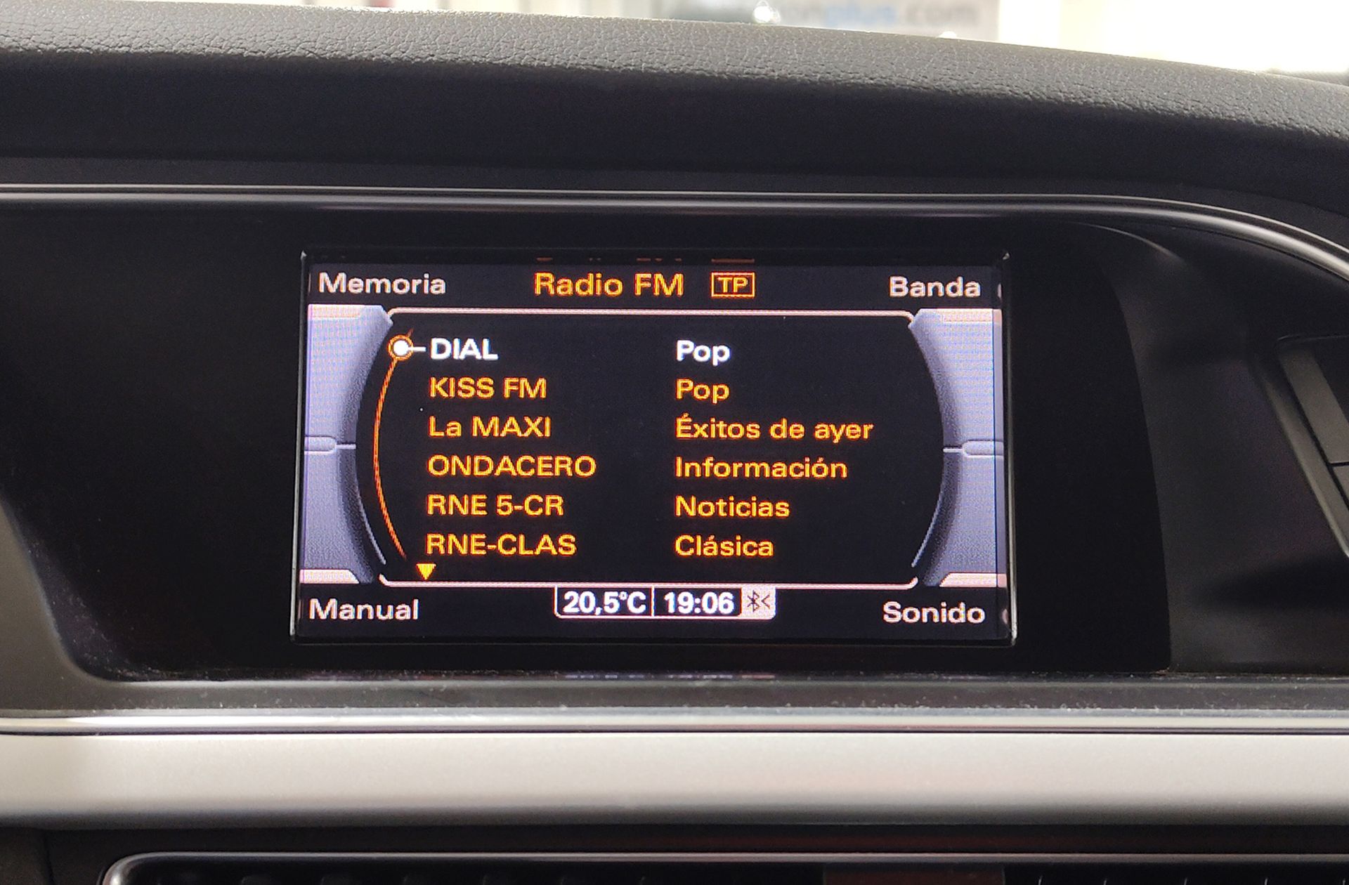 Audi A4 S line edition 2.0 TDI clean diesel multitronic - foto 29