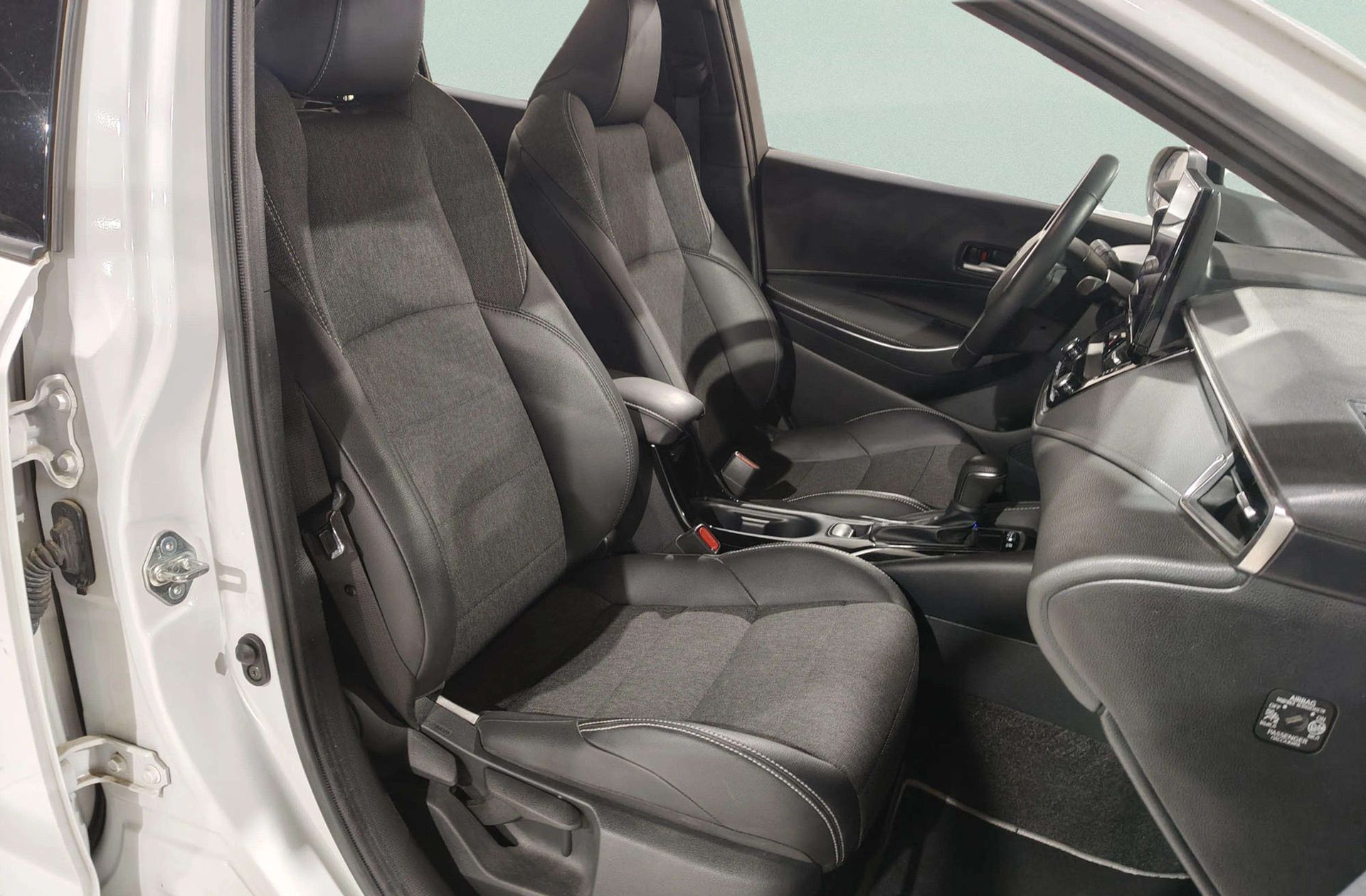 Toyota Corolla Touring Sports 140H Style - foto 21