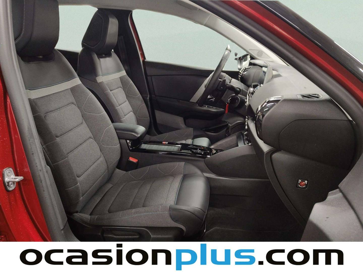 Citroën C4 Citroën C4 BlueHDi 130 S&S Plus EAT8 (131 CV) automático