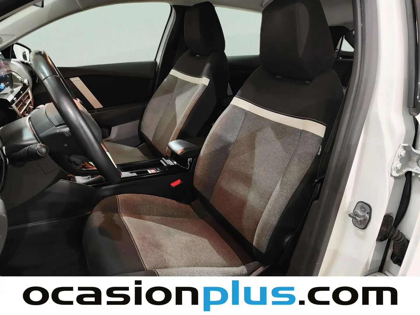 Foto Citroën C4 Citroen C4 BlueHDi 110 S&S Feel (110 CV)