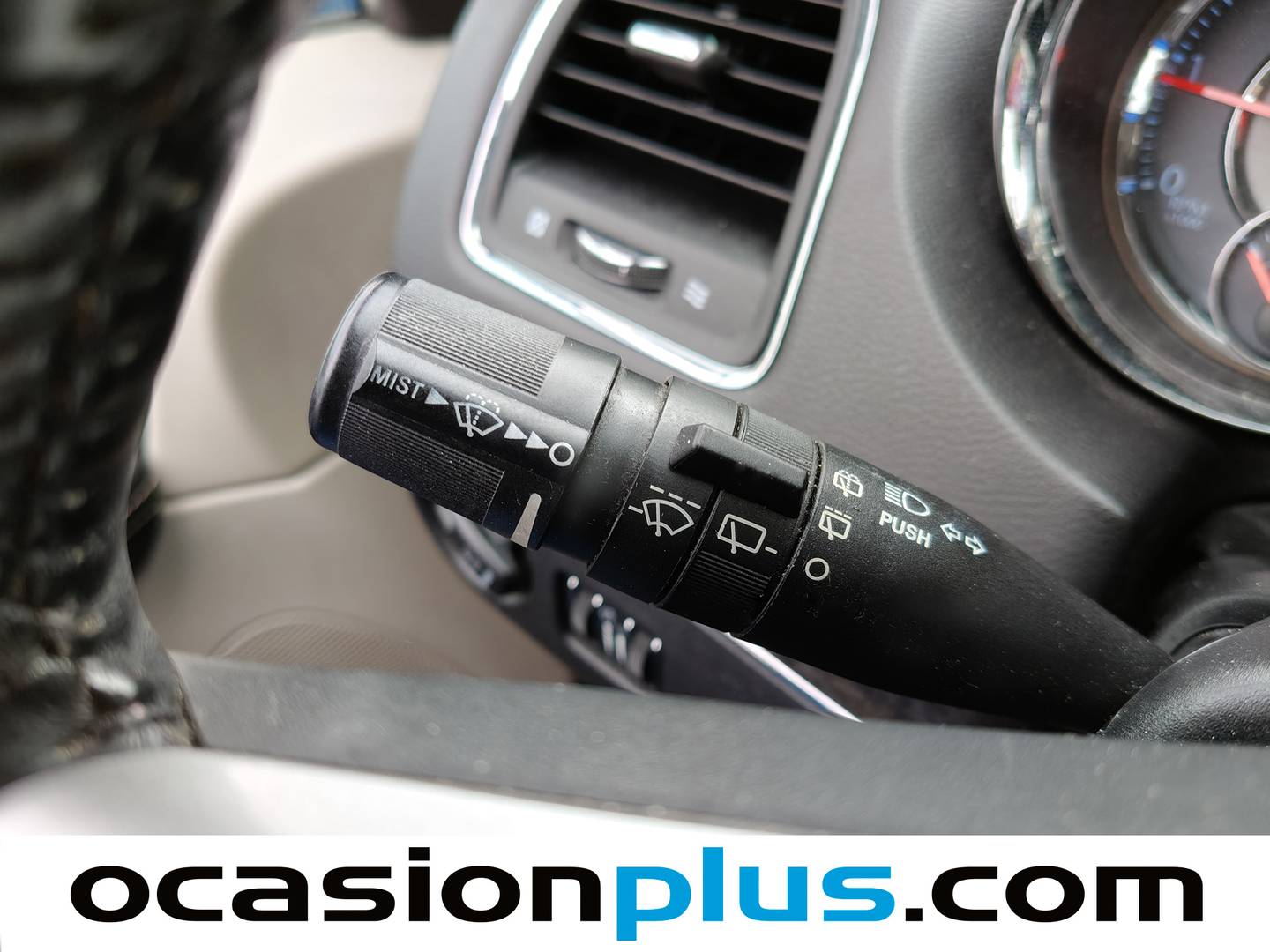 Lancia Voyager Lancia Voyager 2.8 CRD PLATINUM  (177 CV) 7 Plazas seminuevo