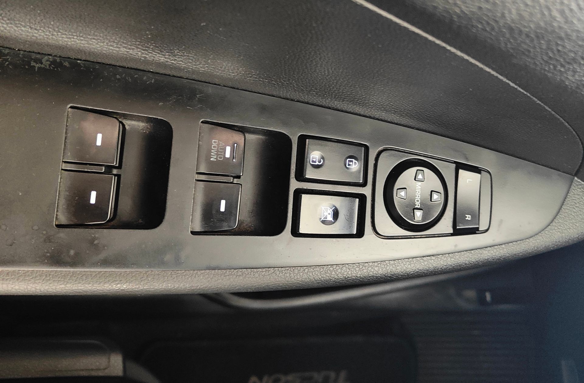 Hyundai Tucson 1.6 GDI BlueDrive Essence 4x2 - foto 15