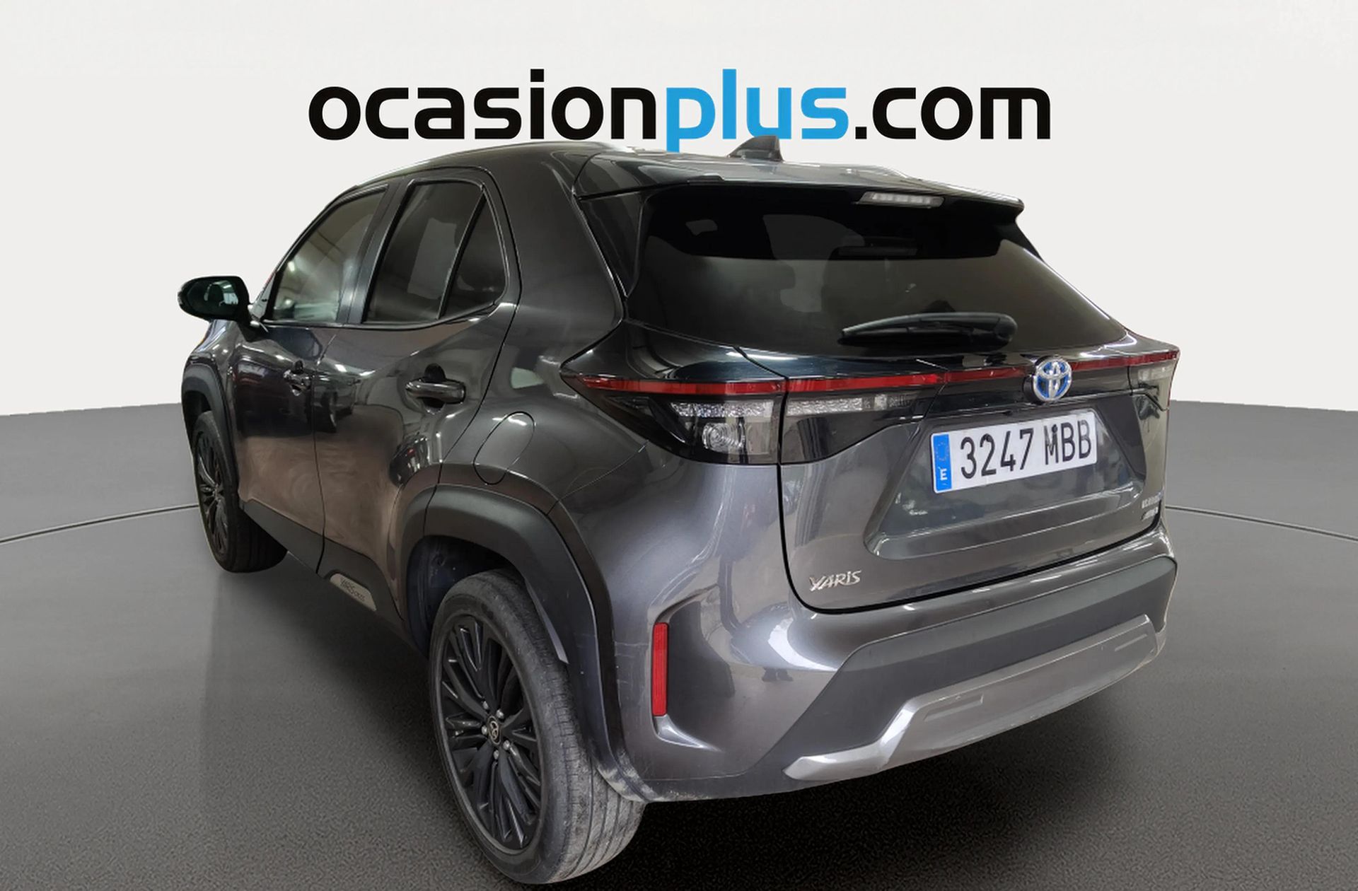 Toyota Yaris Cross 120H Adventure 4WD - foto 3