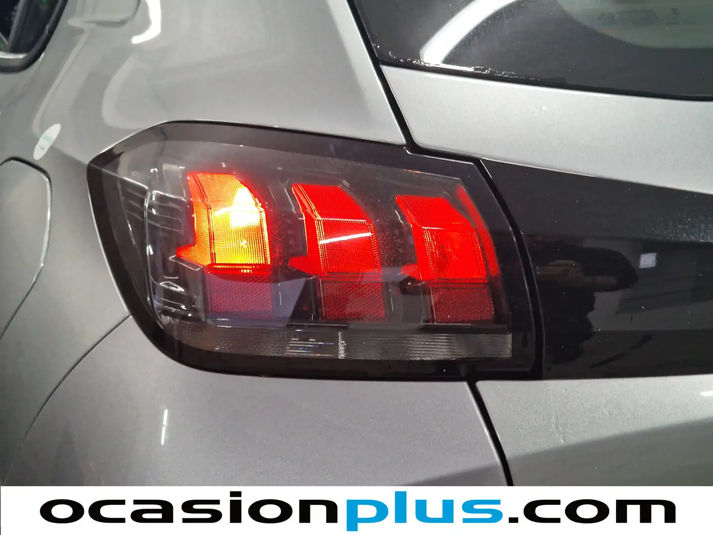 Foto Peugeot 208 Peugeot 208 PureTech 100 Active Pack (100 CV)