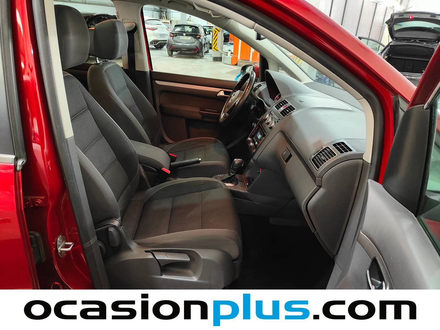 Foto Volkswagen Touran Volkswagen Touran Advance 1.6 TDI BMT (105 CV) DSG 7 PLAZAS