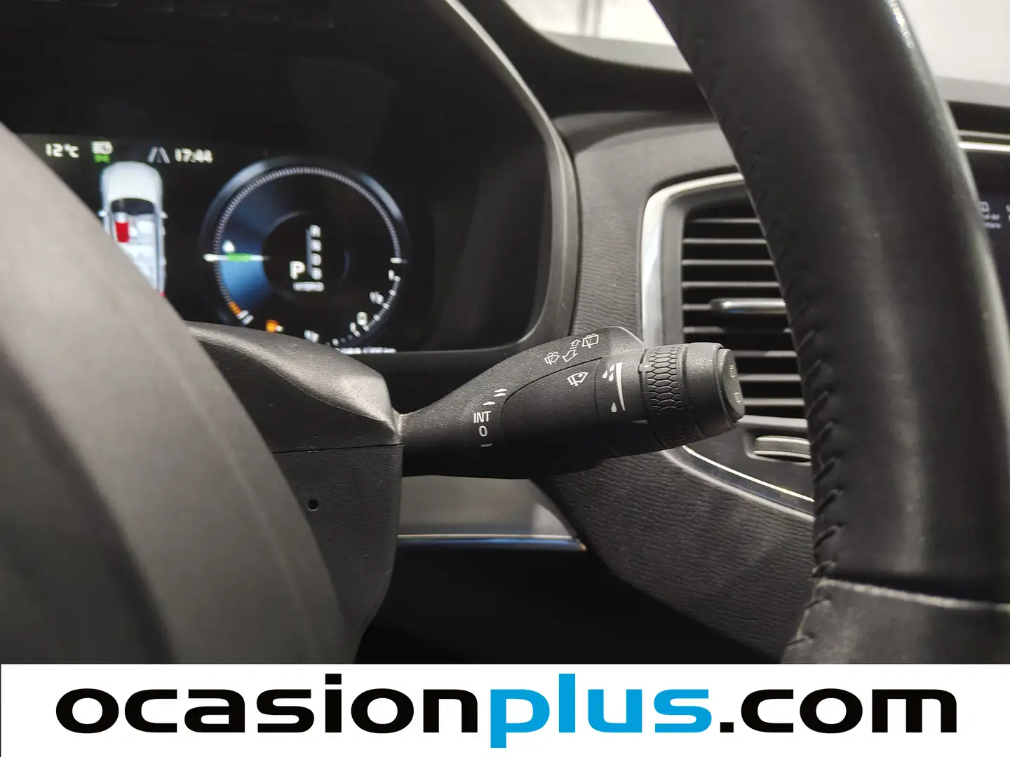 Foto Volvo XC90 Volvo XC90 T8 Momentum AWD Auto (390 CV) 7 Plazas